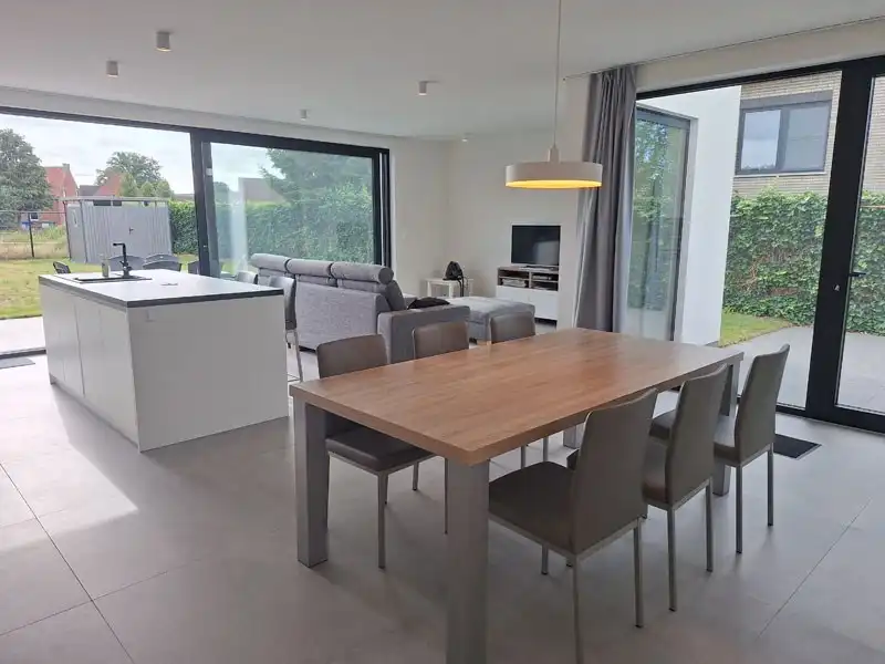 Moderne energiezuinige woning - INSTAPKLAAR met drie slaapkamers foto 7