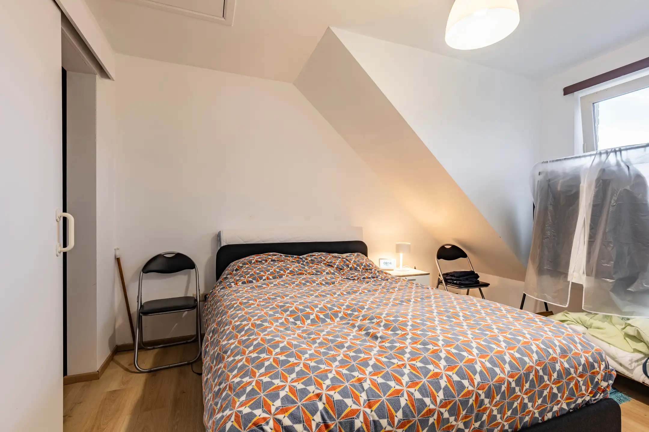 Instapklaar 1-slpk app met groot ZW-terras in Gierle foto 8