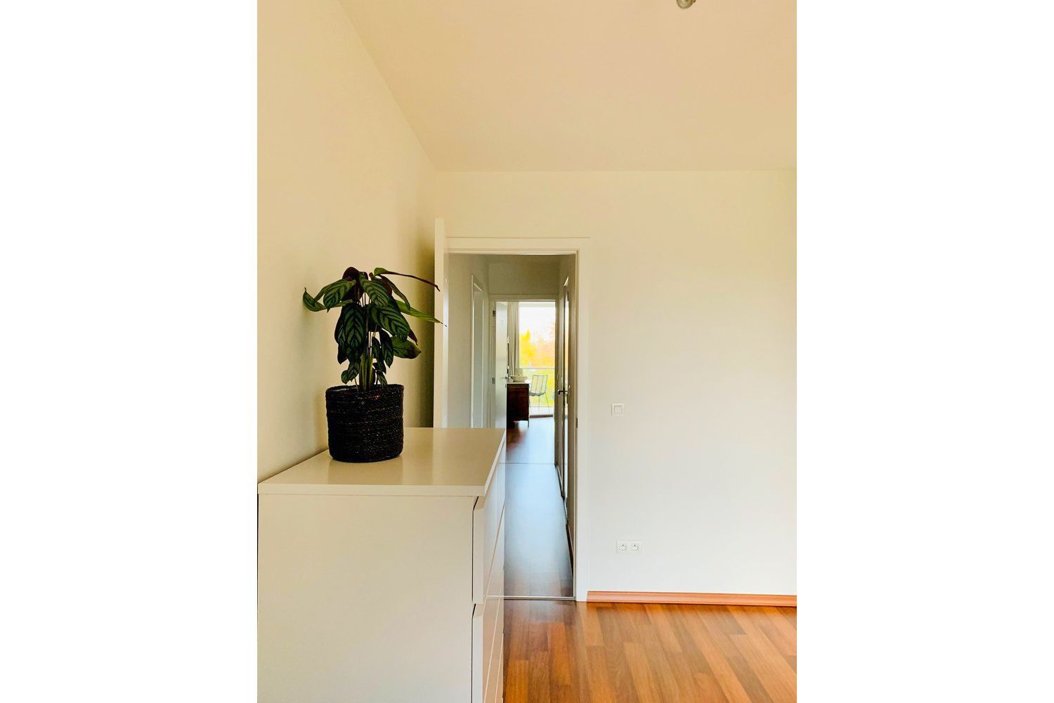 MOOI AFGEWERKT RUIM APPARTEMENT MET 2 SLPKS EN 2 TERRASSEN foto 16