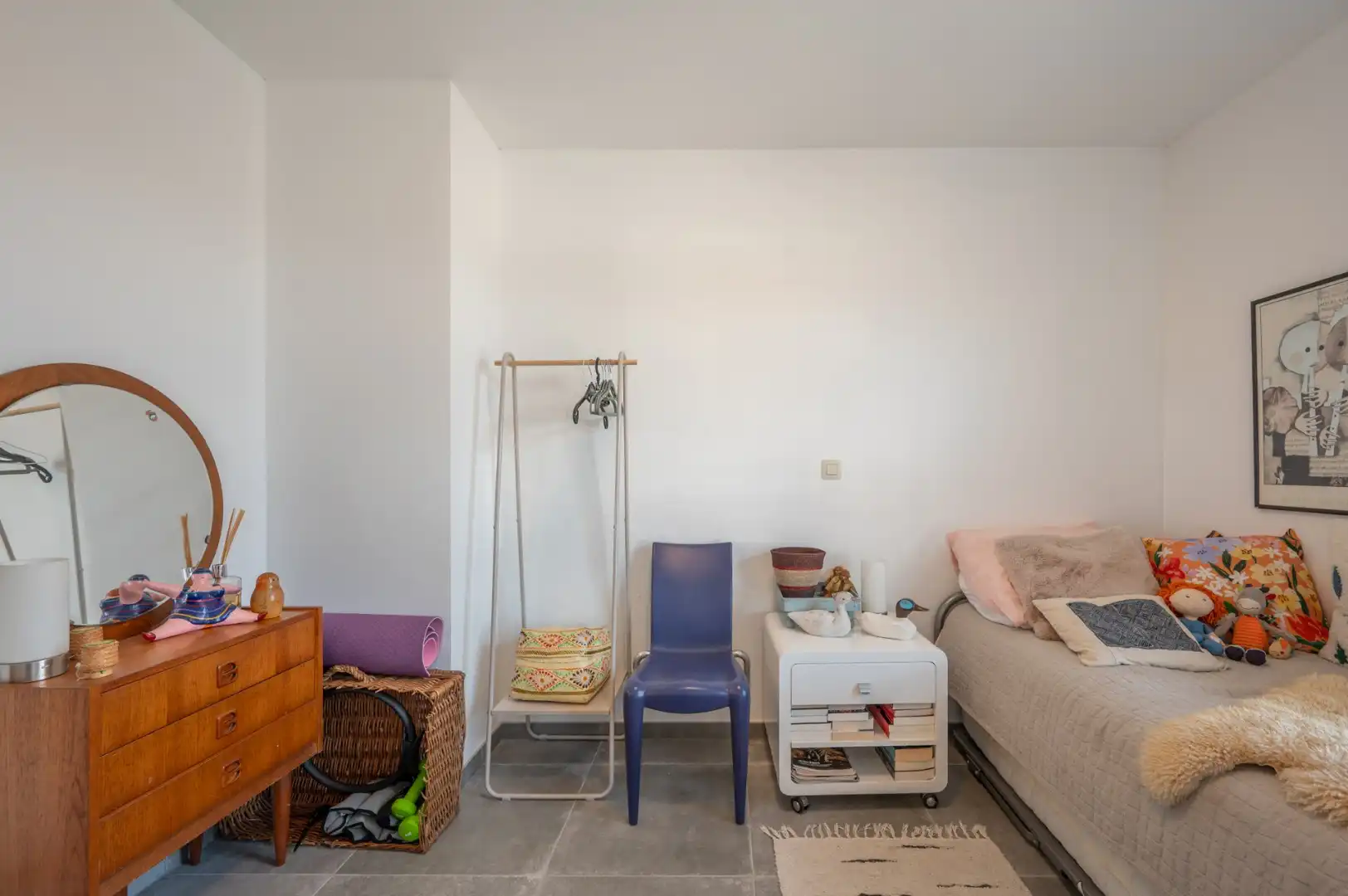 Instapklaar appartement met terras en autostaanplaats incl foto 8