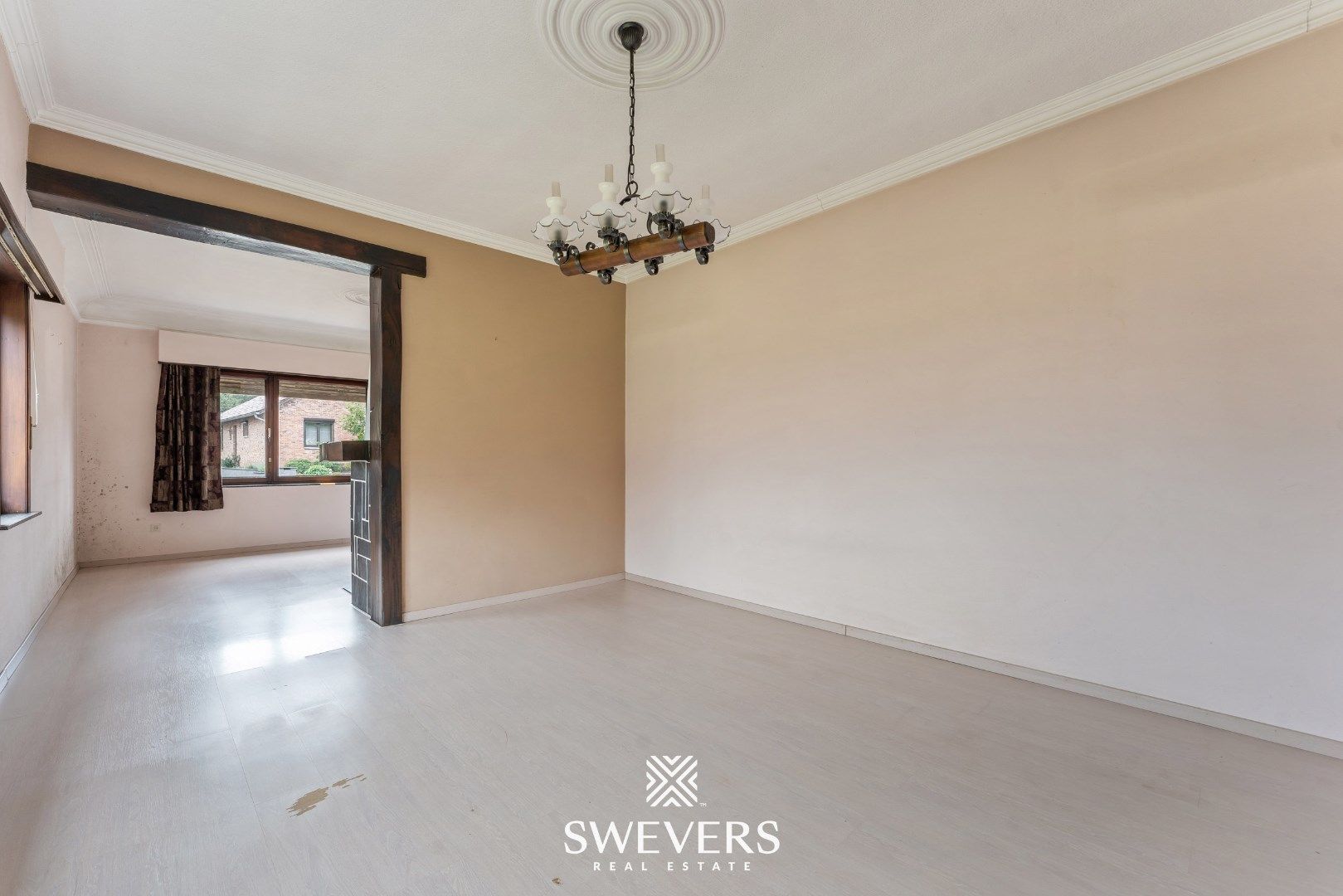 Gunstig gelegen, te renoveren woning, op mooi perceel van 8a 88ca foto 7