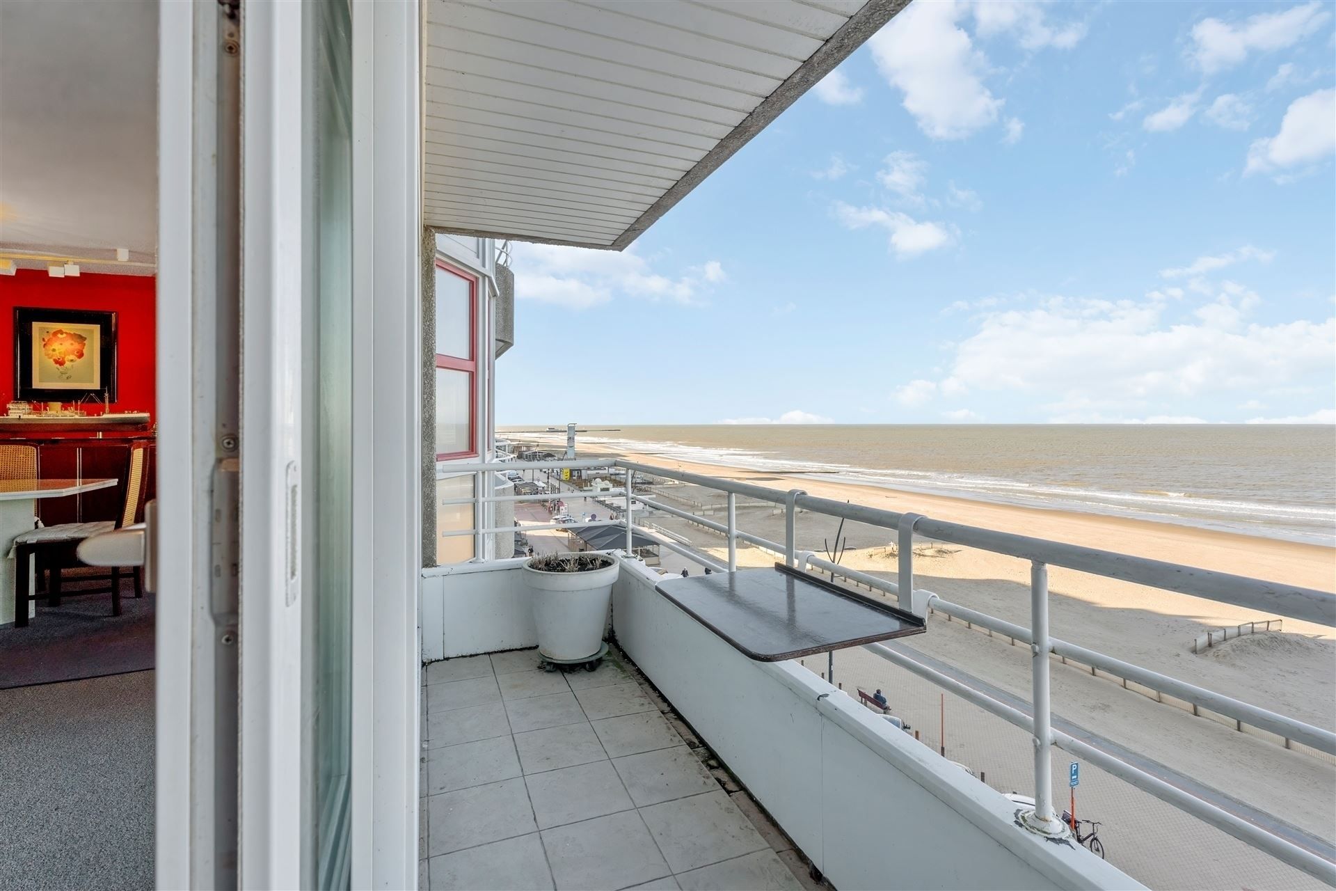 FRONTAAL ZEEZICHT / DUBBELE GARAGE foto 2