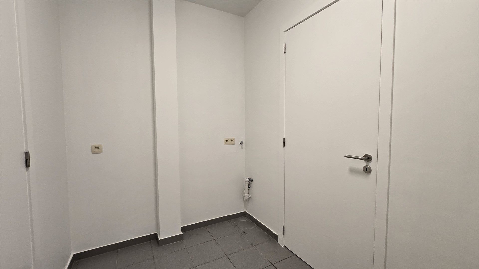 Moderne, energiezuinige woning (200m²) met 4 slaapkamers en tuin foto 10