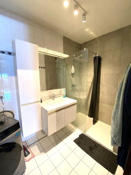 3 slaapkamer appartement met autostaanplaats en kelder in centrum Geel foto 7