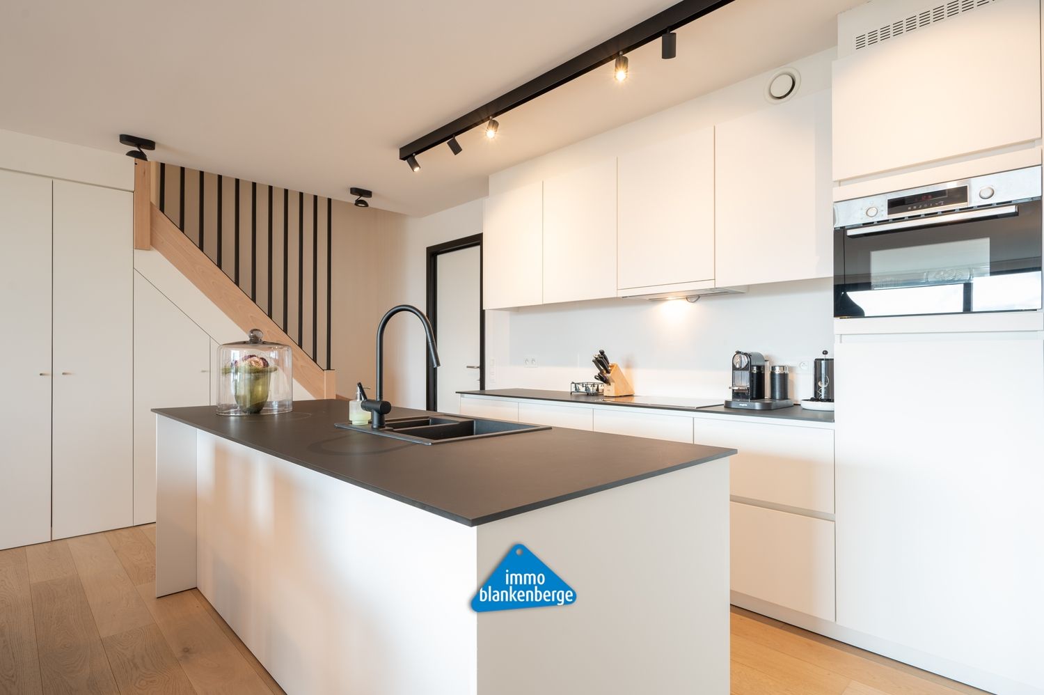 Exclusief Duplexappartement met Drie Ruime Terrassen foto 13