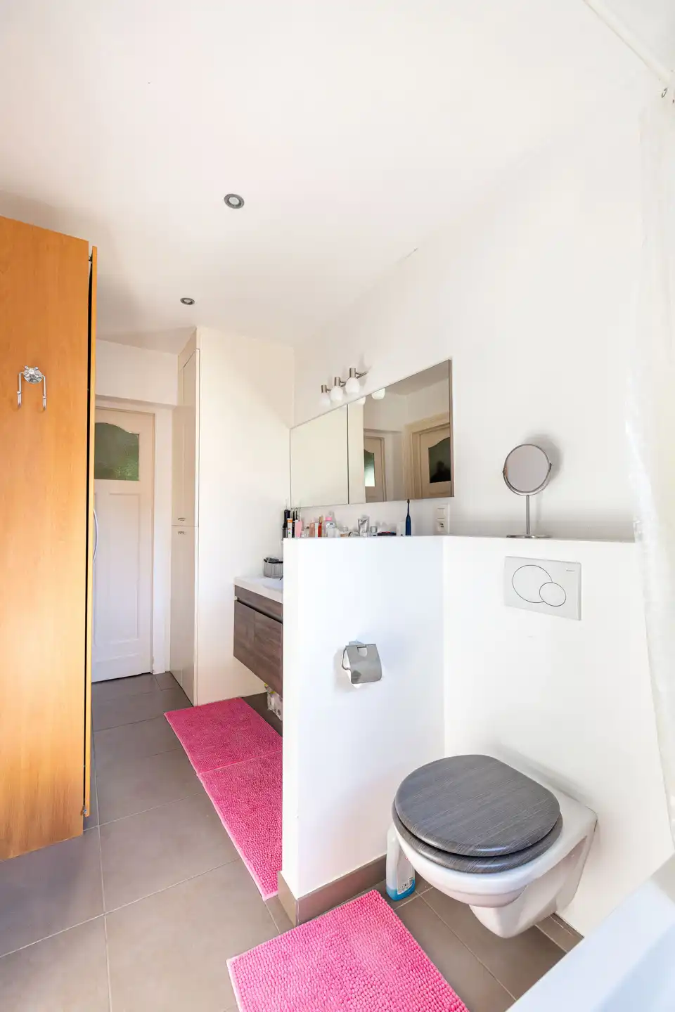 Triplex met de uitstraling van een huis in klein gebouw foto 5