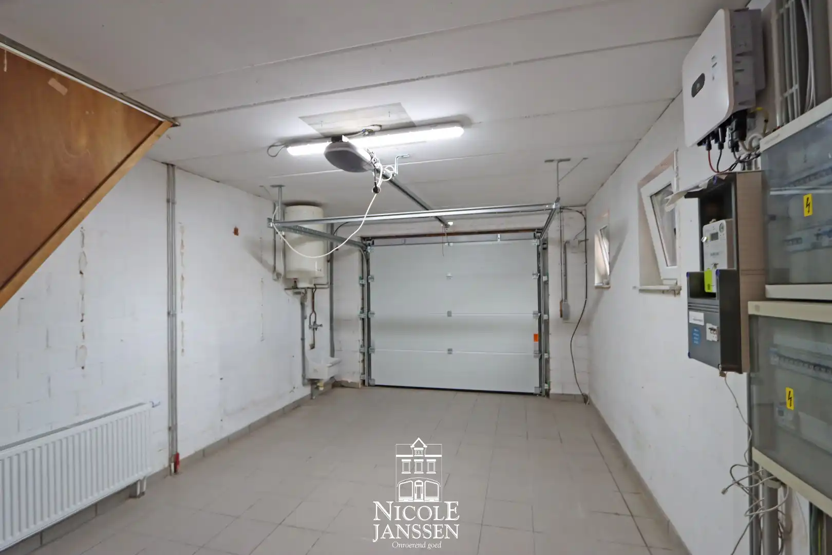 Ruime vrijstaande gezinswoning foto 16