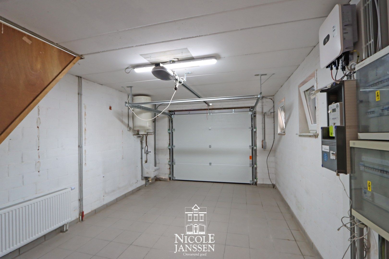 Ruime vrijstaande gezinswoning met 3 slaapkamers, tuintje en garage foto 16