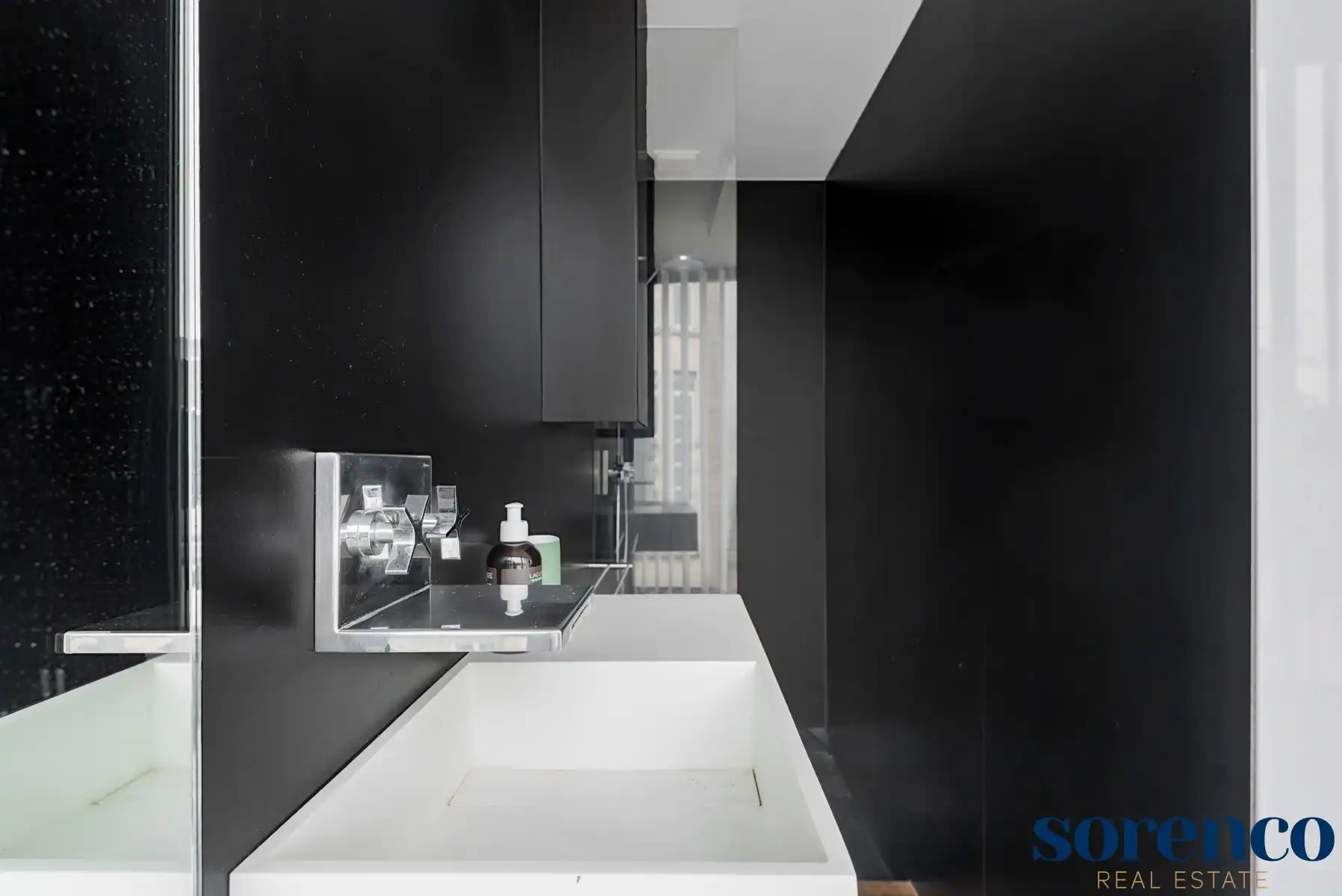 Antwerpen - gemeubeld duplex 2 slpk app. met terras foto 12