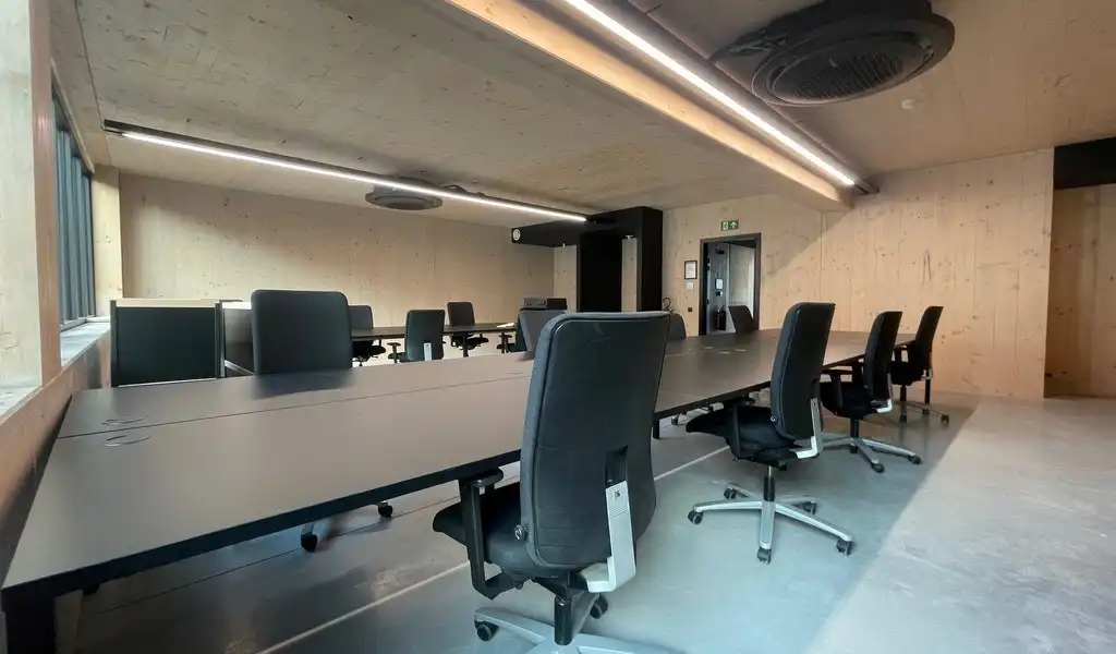 Moderne kantoorruimte te huur vlakbij station van Berchem foto 8