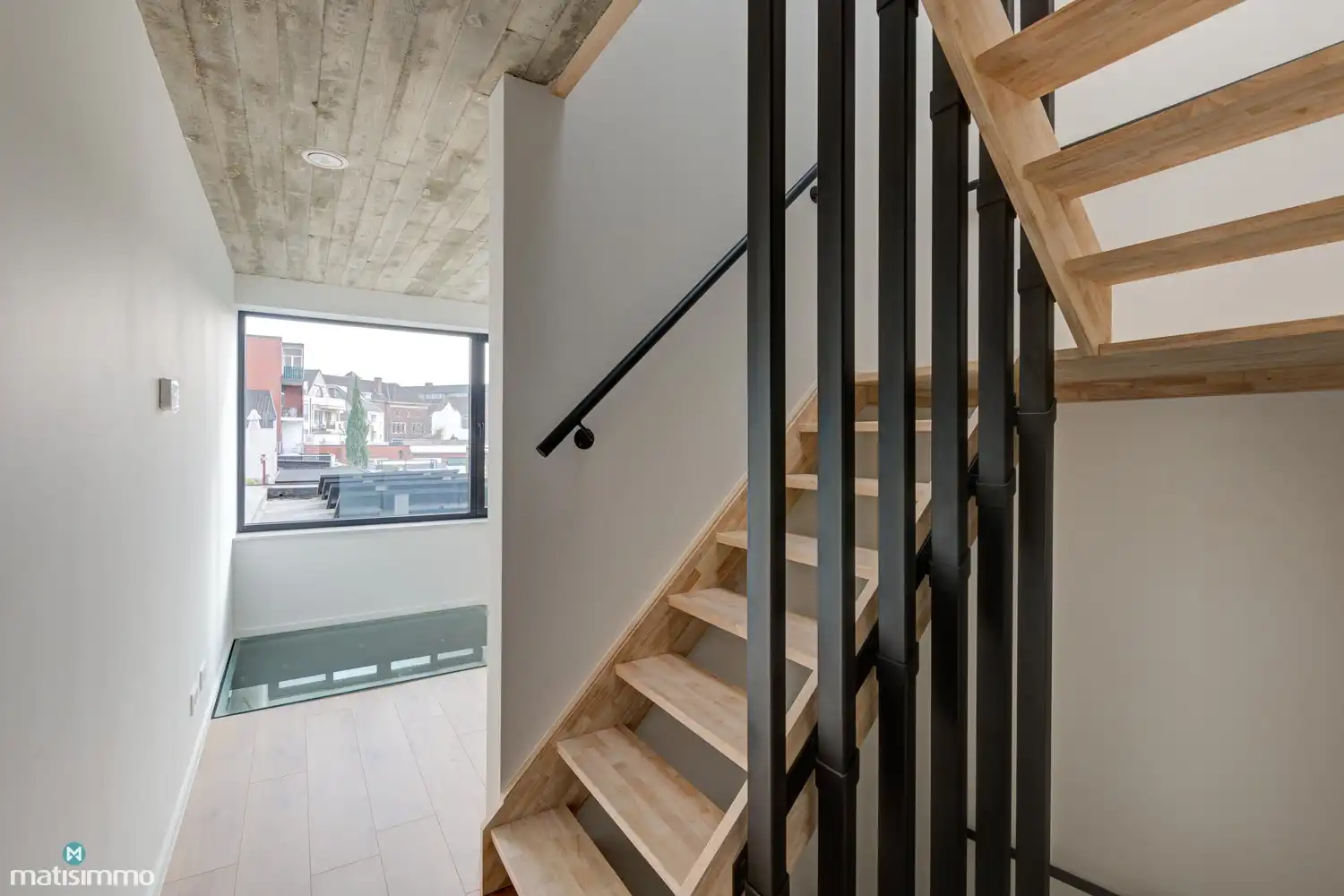 VOLLEDIG VERNIEUWDE TUSSENWONING (EPC A) MET 3 SLAAPKAMERS, BETONKELDER EN TUIN IN STADSCENTRUM BILZEN foto 11