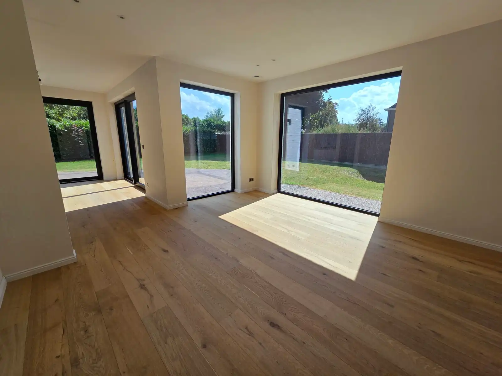 Luxe nieuwbouwvilla! foto 13