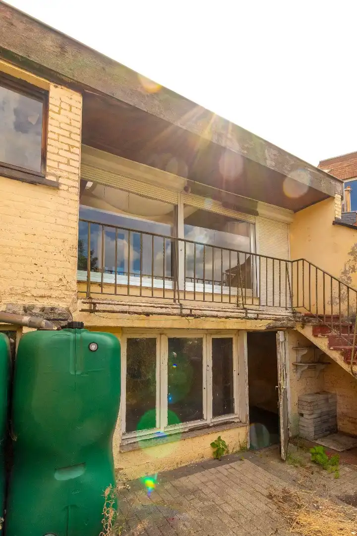 Stadswoning met 3 SLKS - 5 mogelijk en een grote tuin foto 25