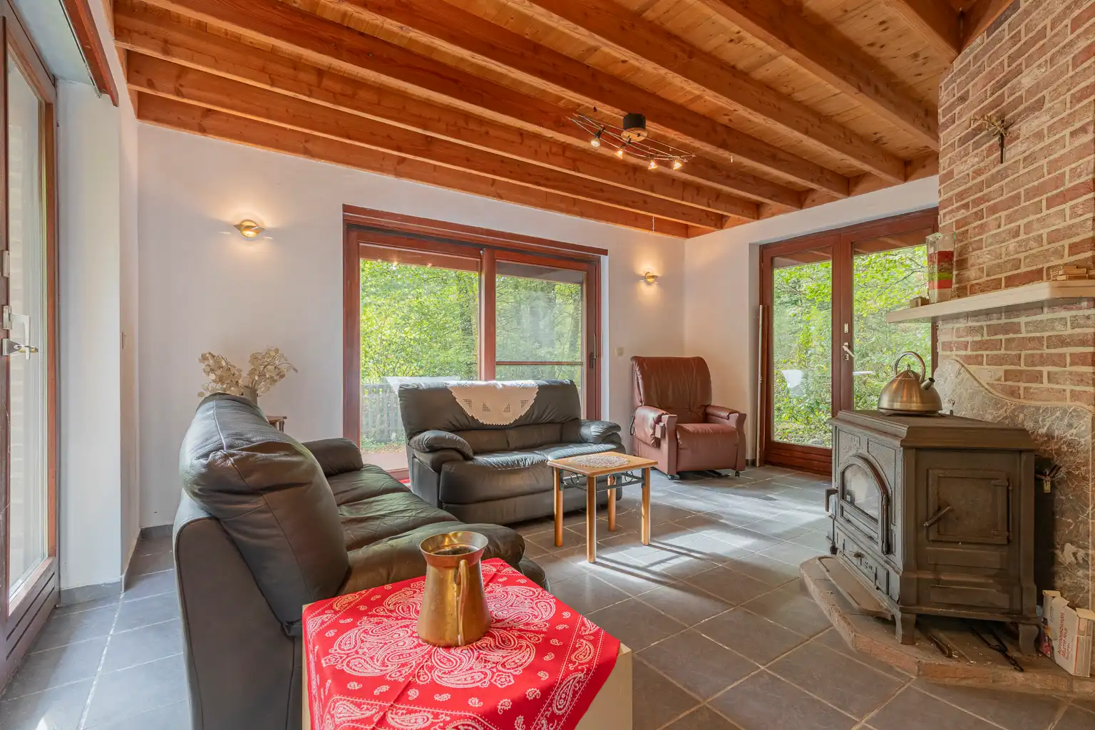 Woning gelegen in de bossen! foto 6