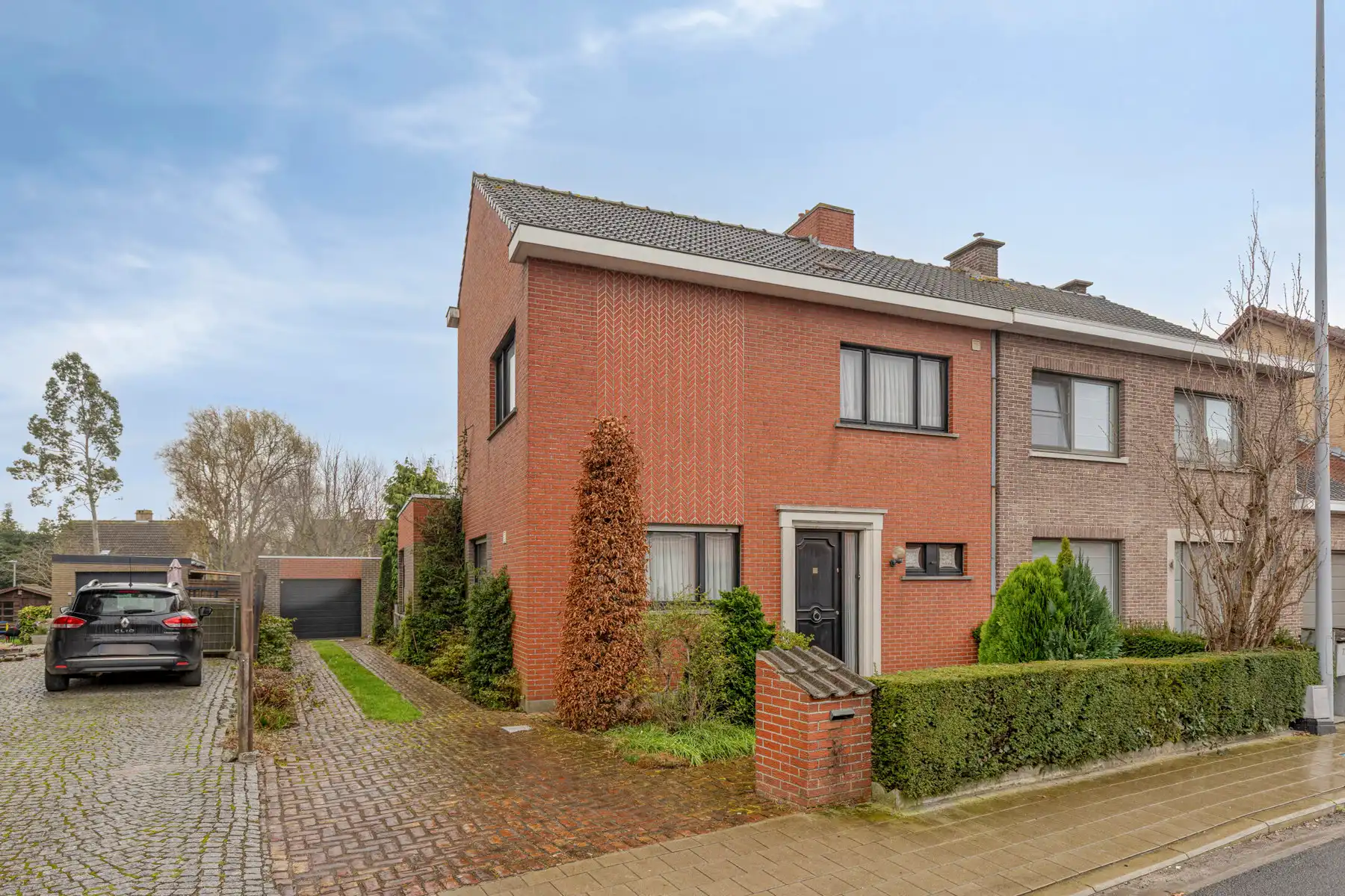 Kloeke woning met tuin en garage! foto 22