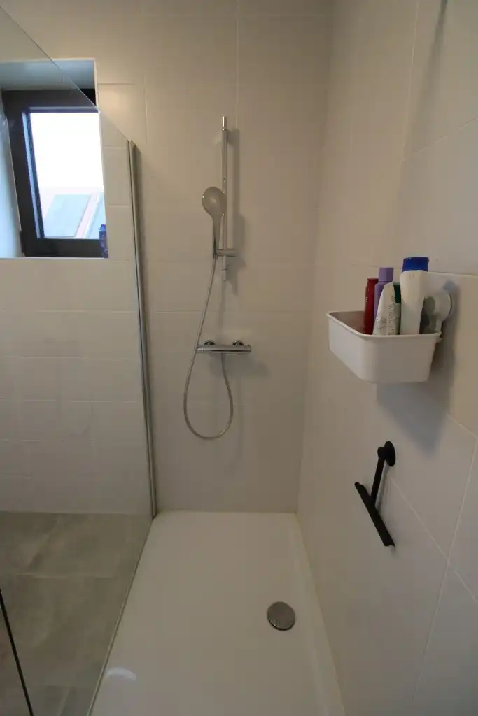 Prachtig appartement gelegen op de 1ste V met ondergrondse autostaanplaats en 2 fietsenstallingen.  foto 13