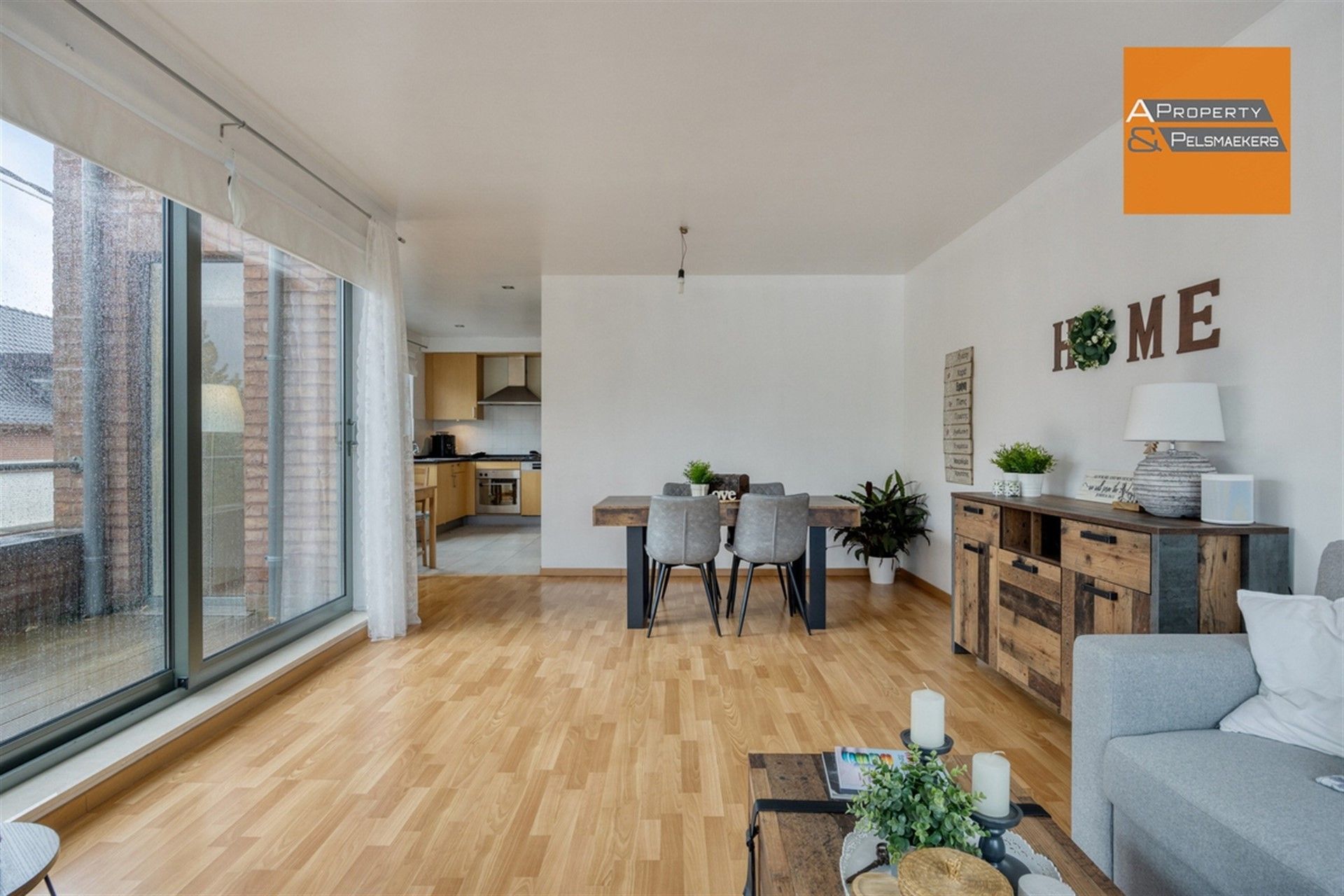 Duplex met 3 slaapkamers, terras en garagebox foto 2