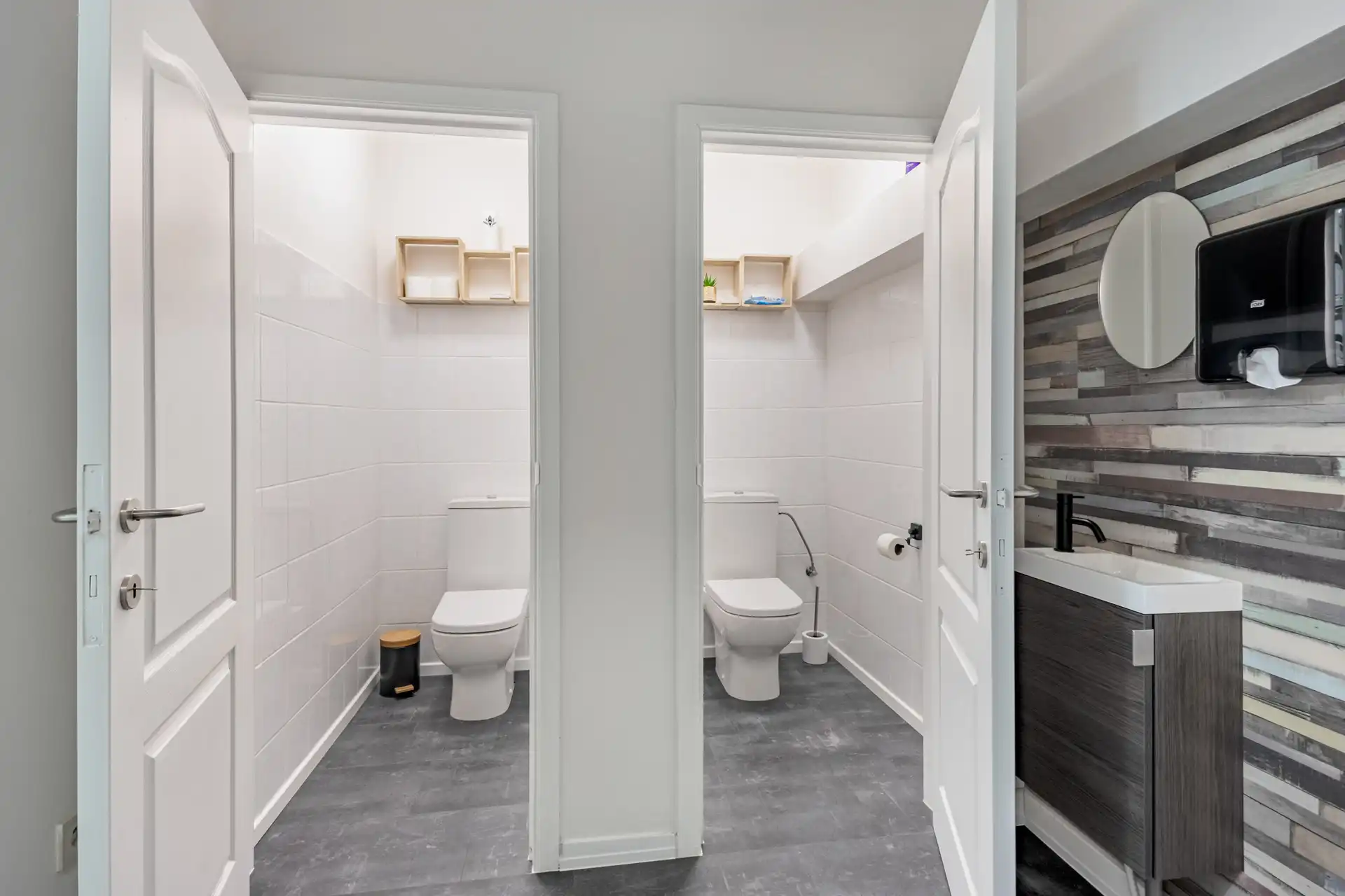 GUNSTIG GELEGEN PRAKTIJKRUIMTE TE BILZEN. foto 12