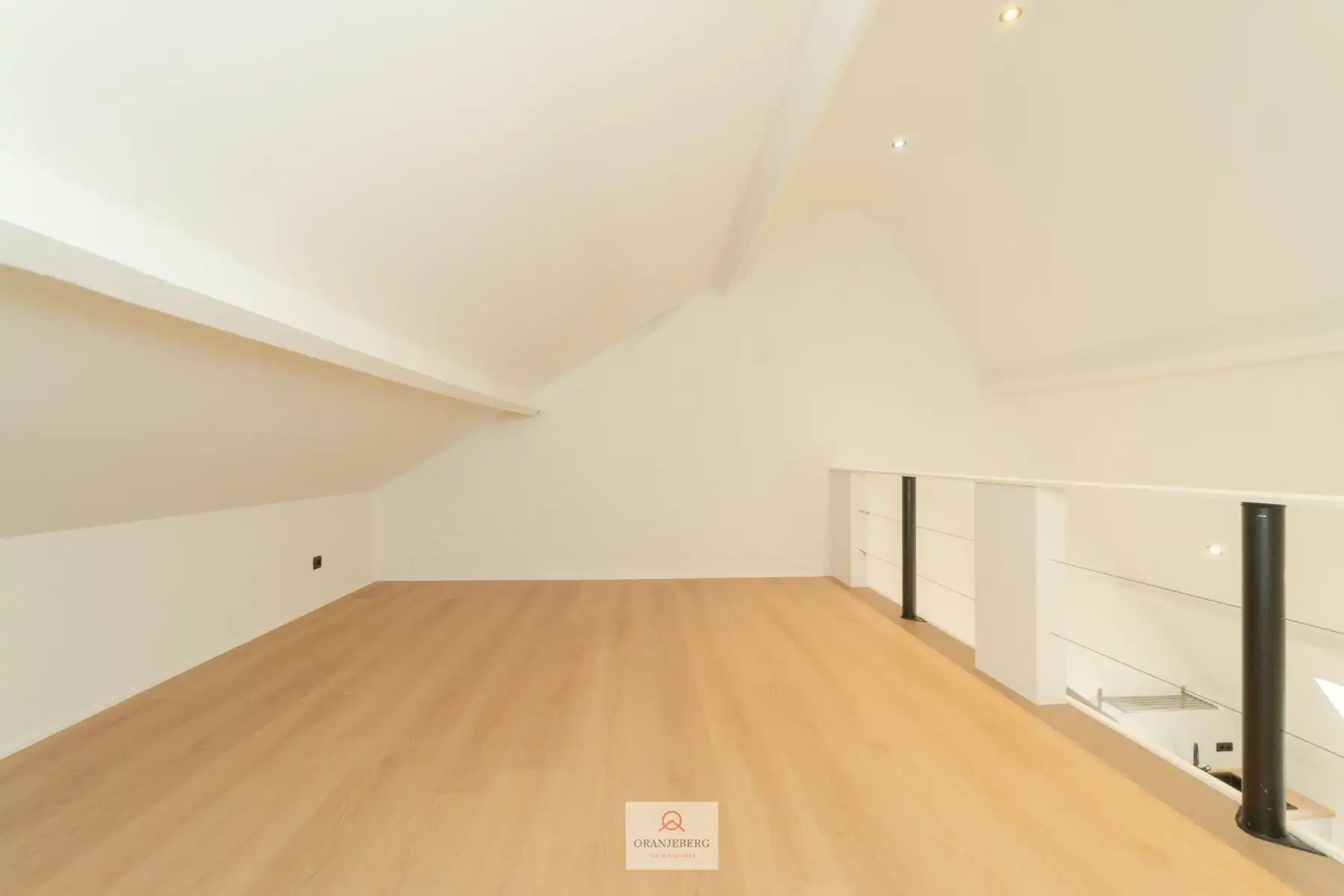 Charmant volledig gerenoveerd triplex appartement in de Gentse binnenstad foto 10
