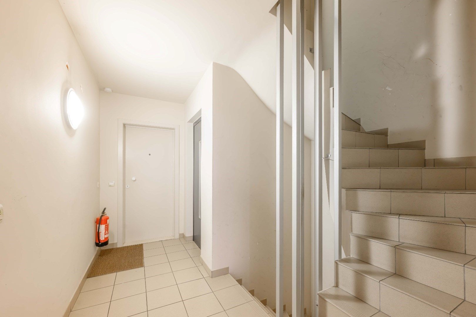 CENTRAAL GELEGEN APPARTEMENT (102 m²) MET 3 SLPKS | BERGING | AUTOSTAANPLAATS  foto 12