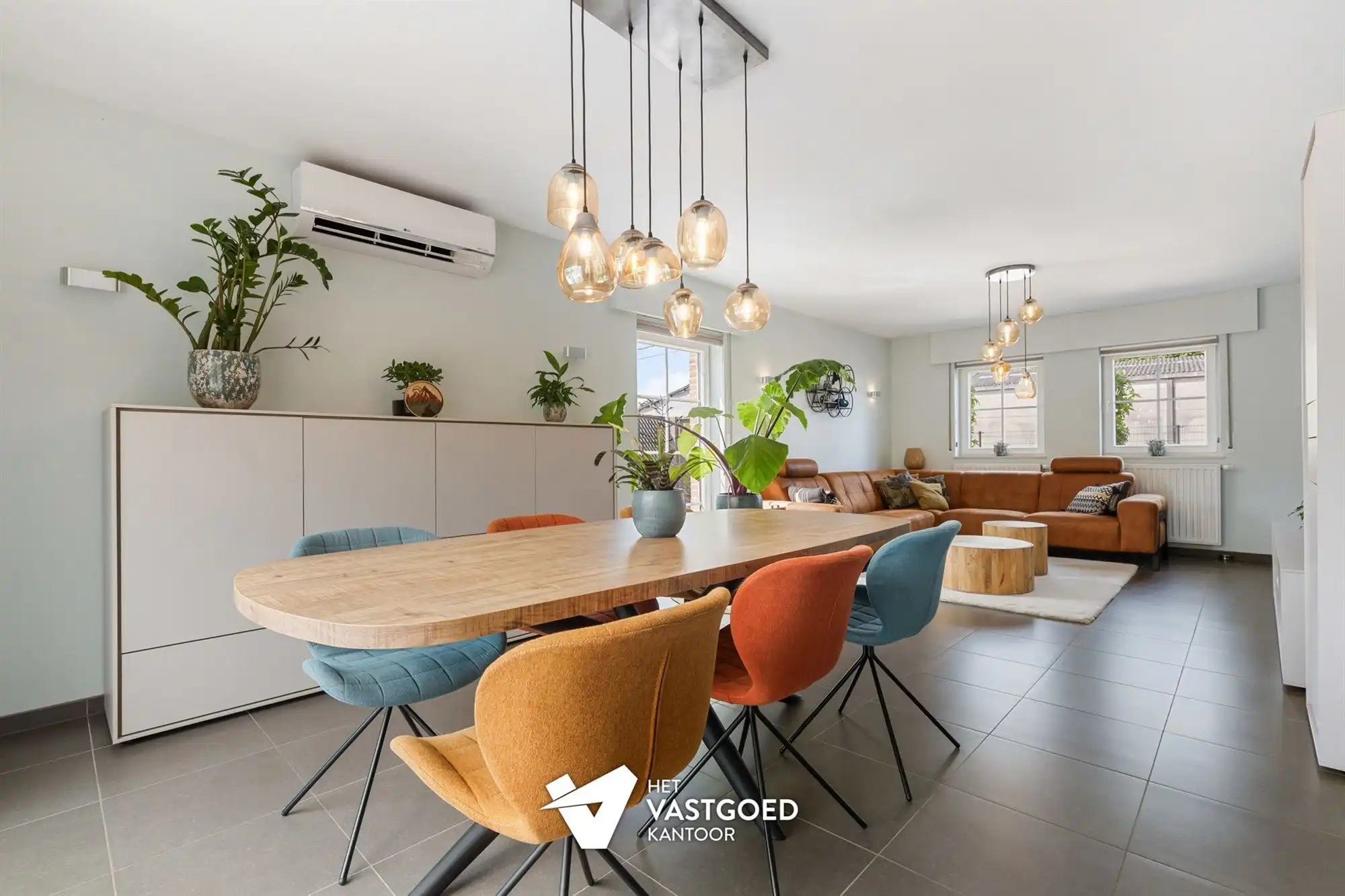 UITERST KNAP AFGEWERKTE WONING MET 3 SLAAPKAMERS RUSTIG GELEGEN OP EEN PERCEEL VAN 4A30CA TE KWAADMECHELEN foto 6