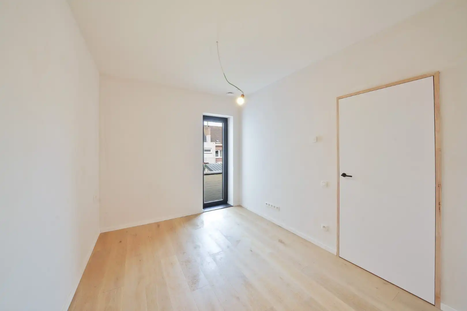 Nieuwbouwproject te Bredene bestaande uit 5 appartementen en 5 autotaanplaatsen. foto 4