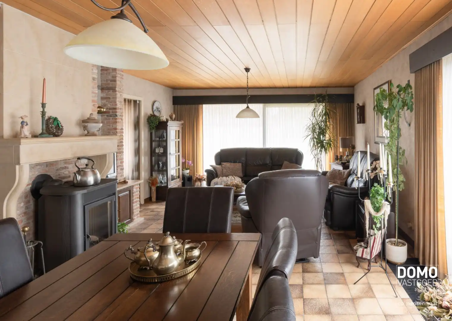 DEELS GERENOVEERDE WONING MET 3 SLAAPKAMERS, GARAGE EN RUIME TUIN TE KOOP IN KERMT  foto 7