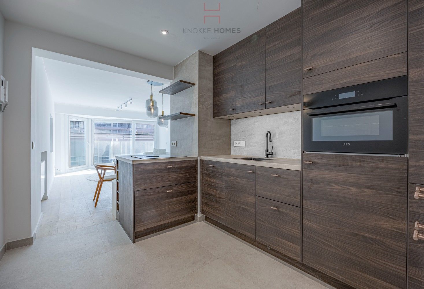 Zonnig, gerenoveerd appartement met zijdelings zeezicht aan het Lichttorenplein foto 6