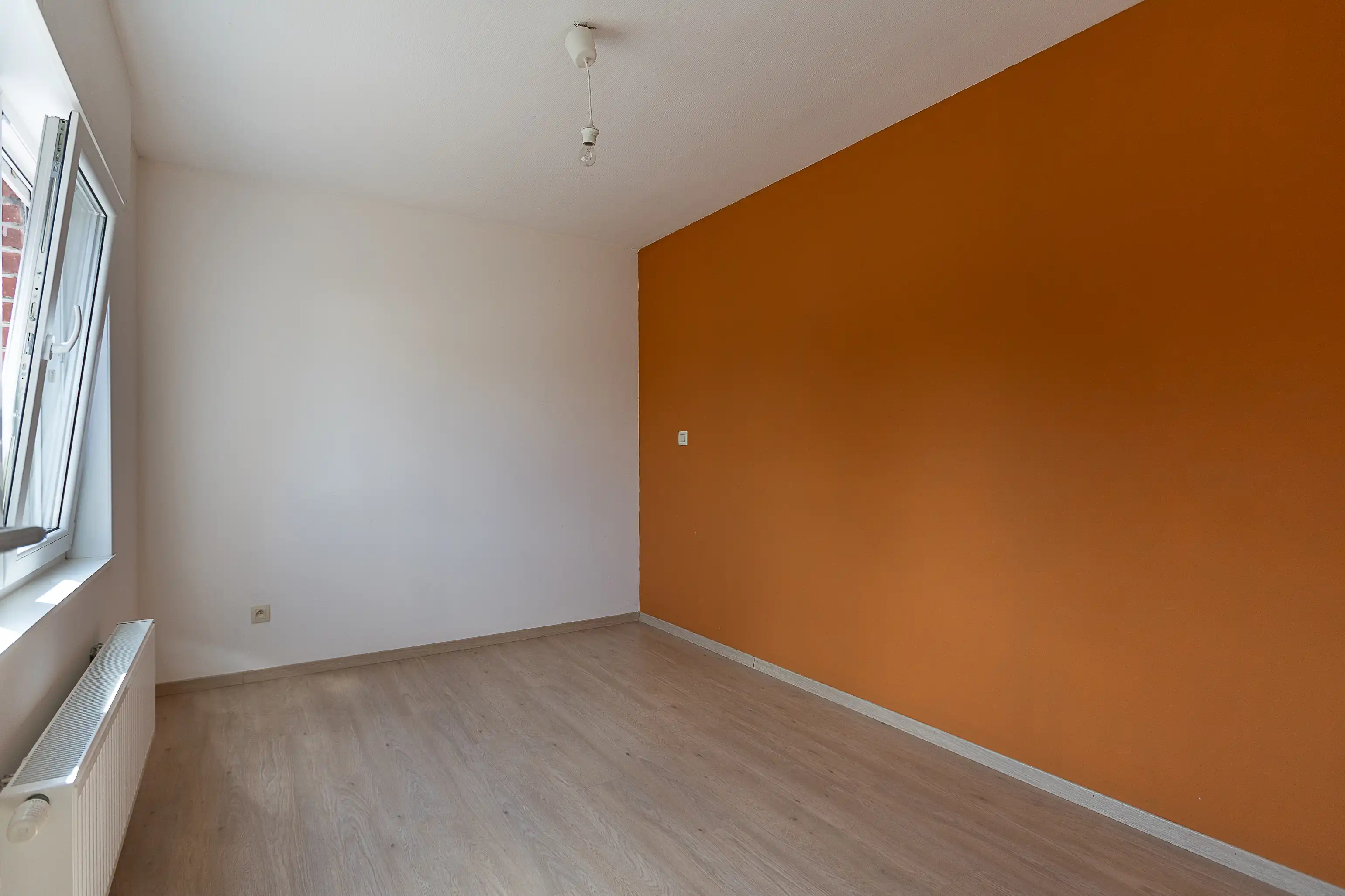 Charmant en verrassend ruim huis te koop in Aalter foto 16