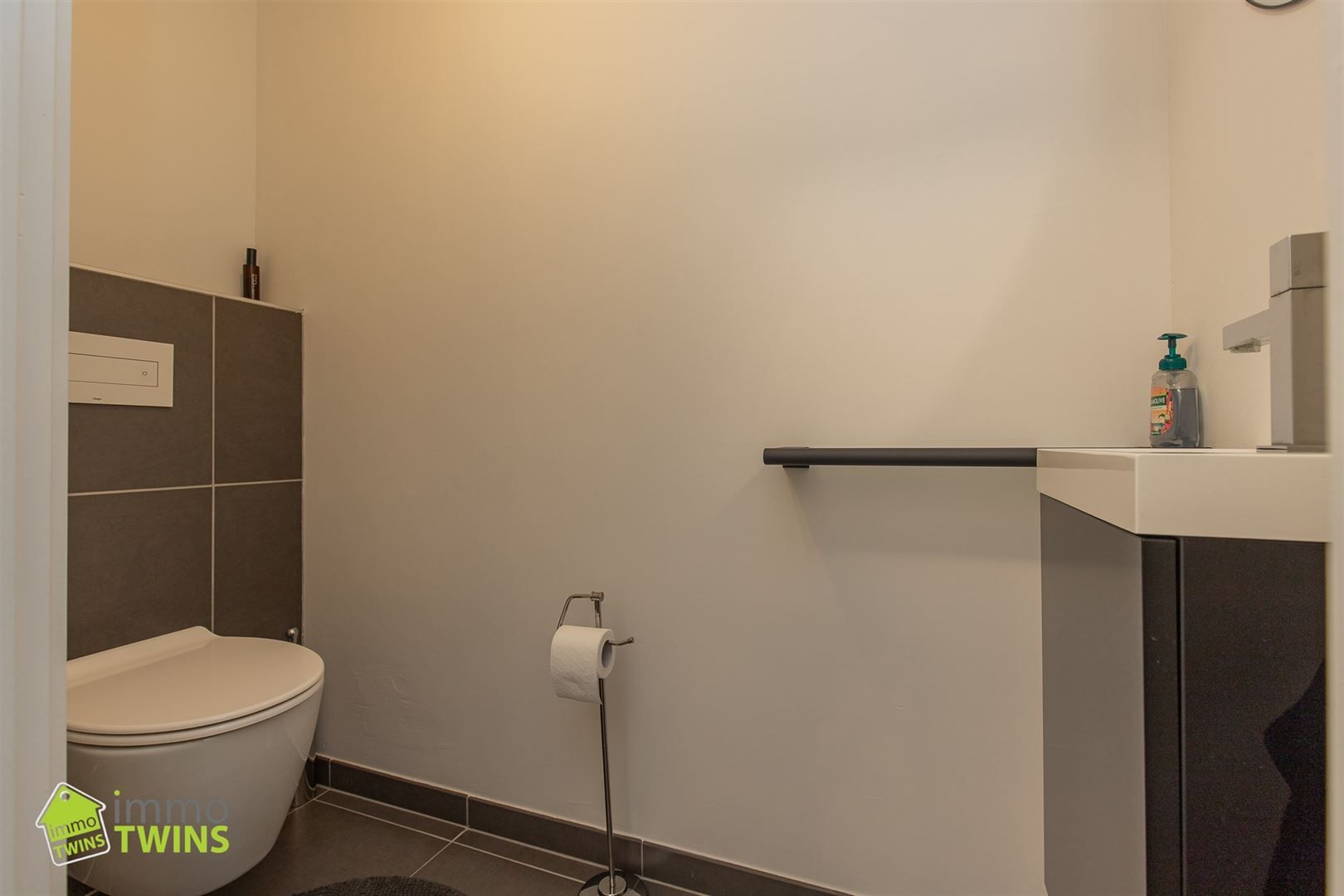Gezellig 1-slaapkamerappartement met ruim terras foto 15