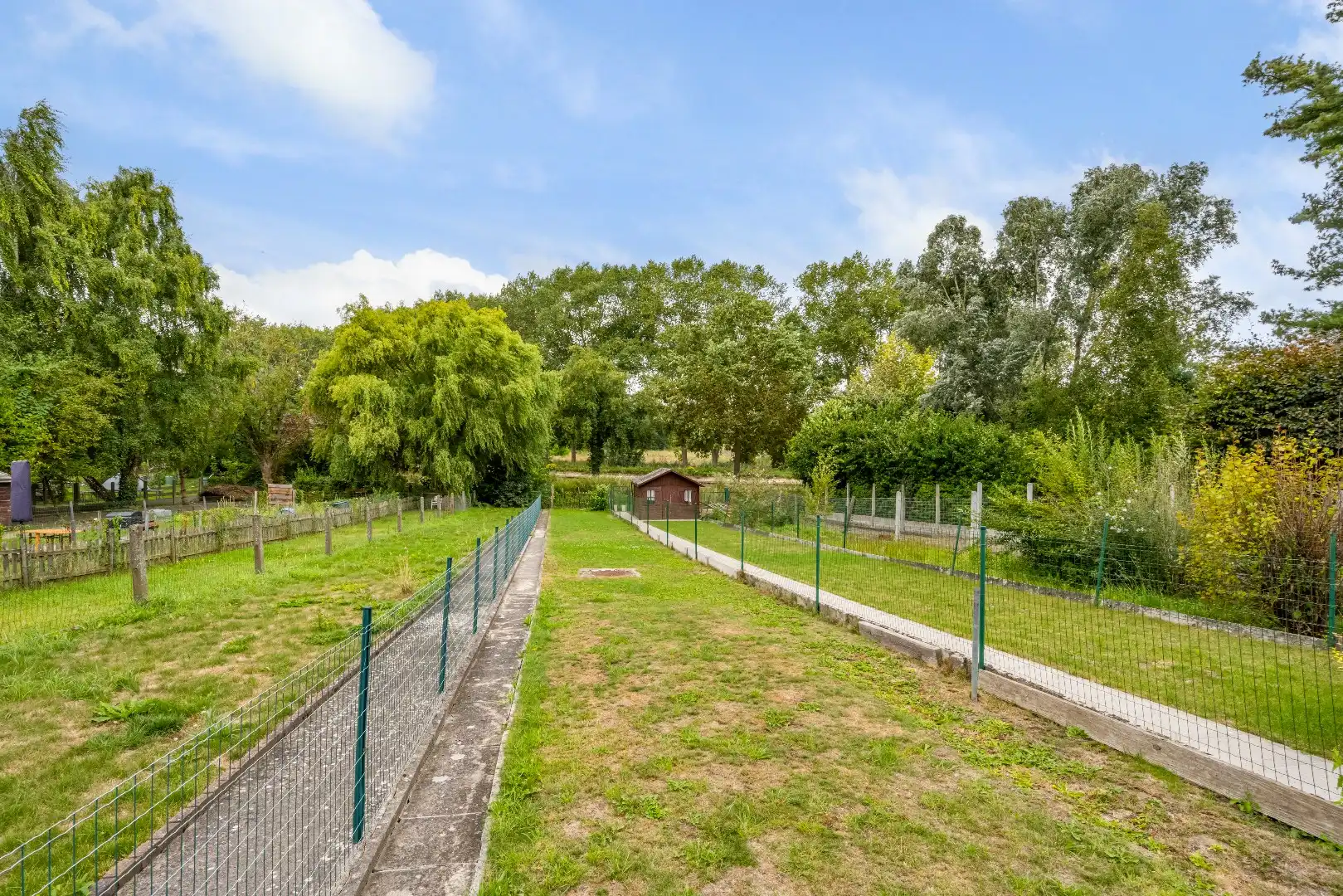 Verzorgde stadswoning met zicht over de Dendervalei foto 5