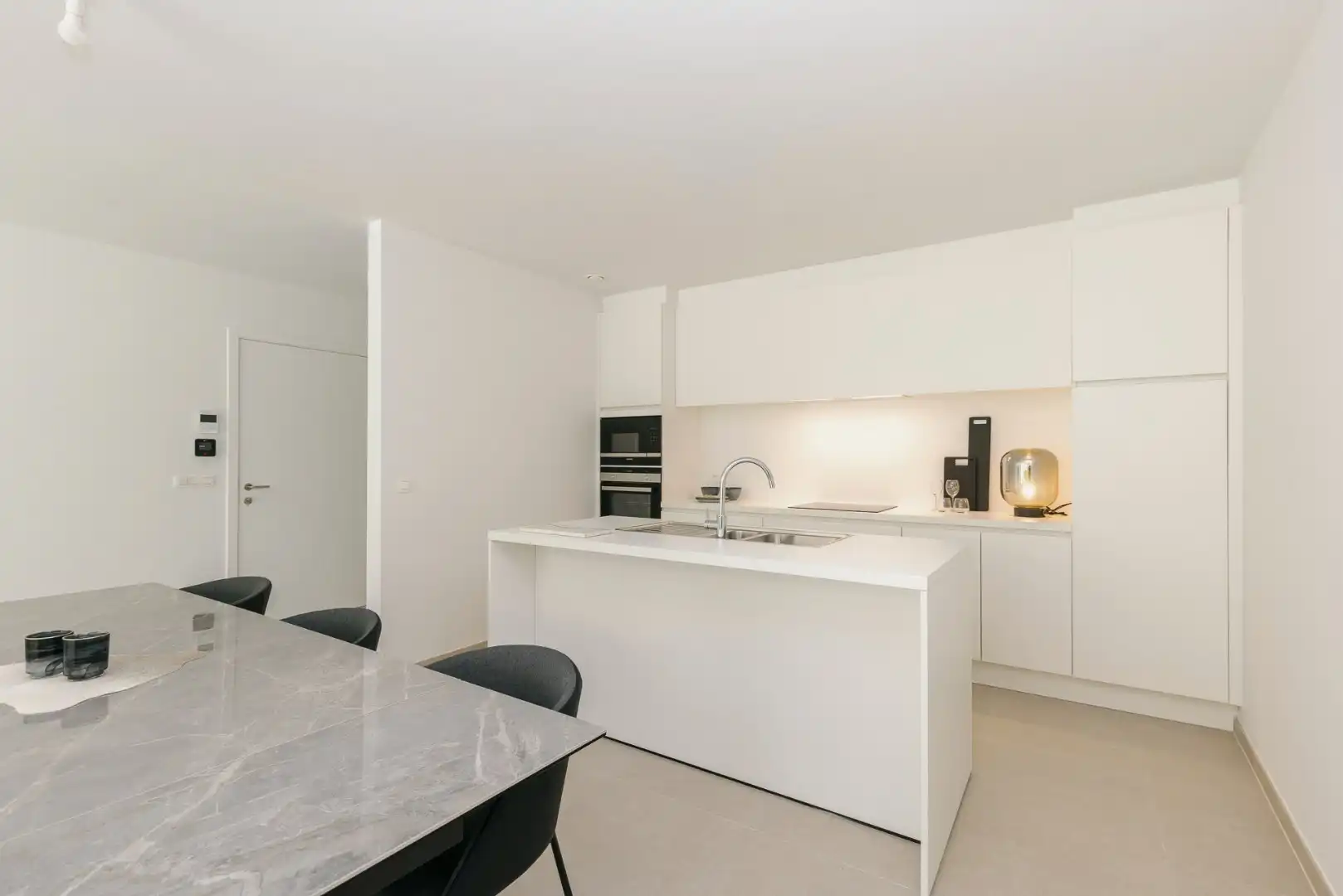 Ruim appartement te koop aan 6% btw! foto 9