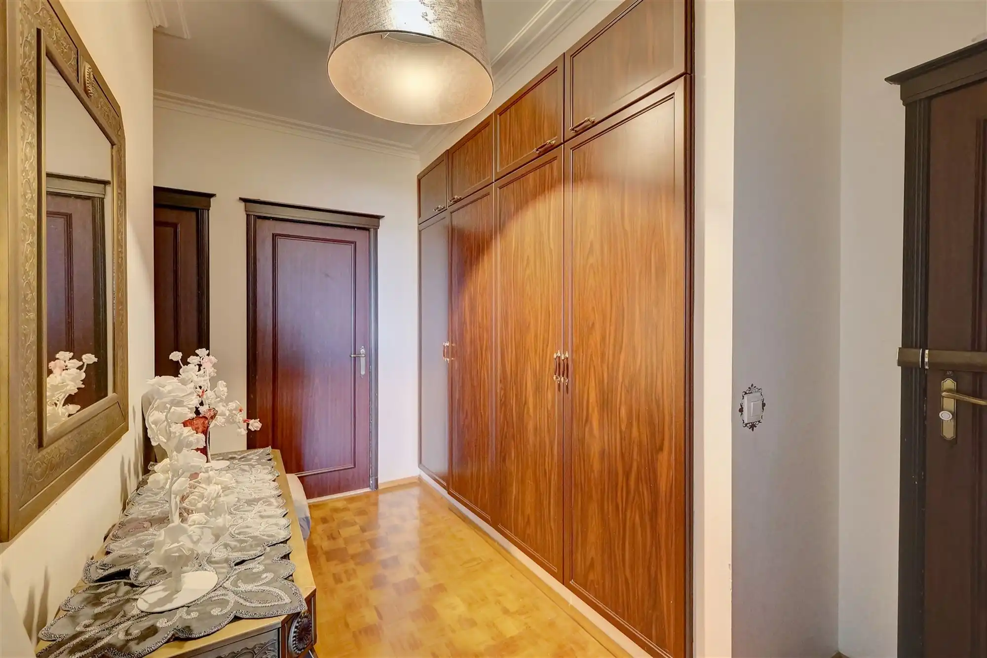 Appartement met 2 slaapkamers en twee terrassen foto 16