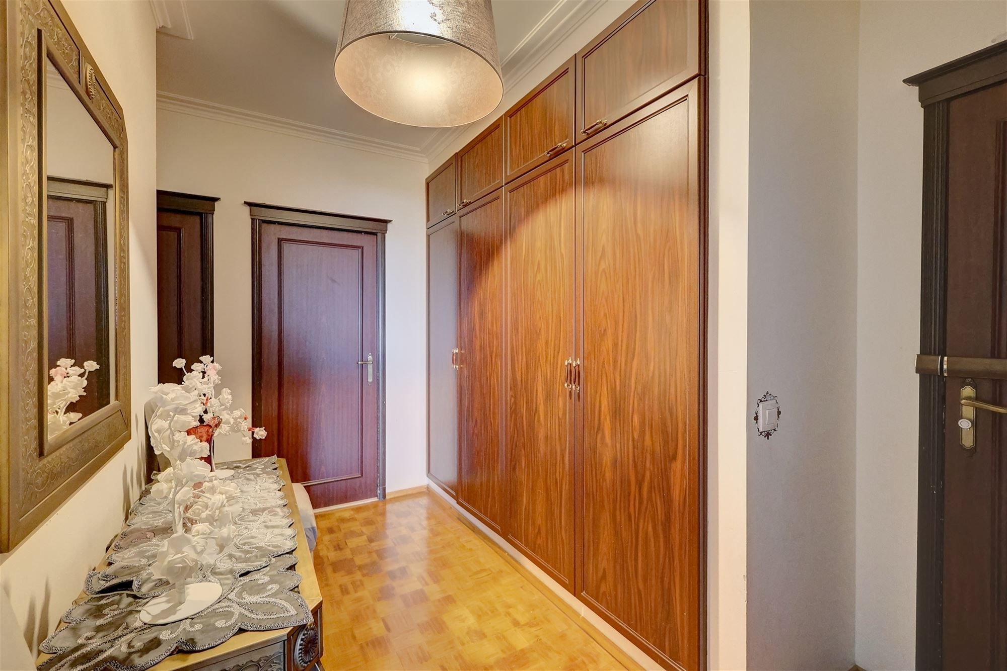 Appartement met 2 slaapkamers en twee terrassen foto 16