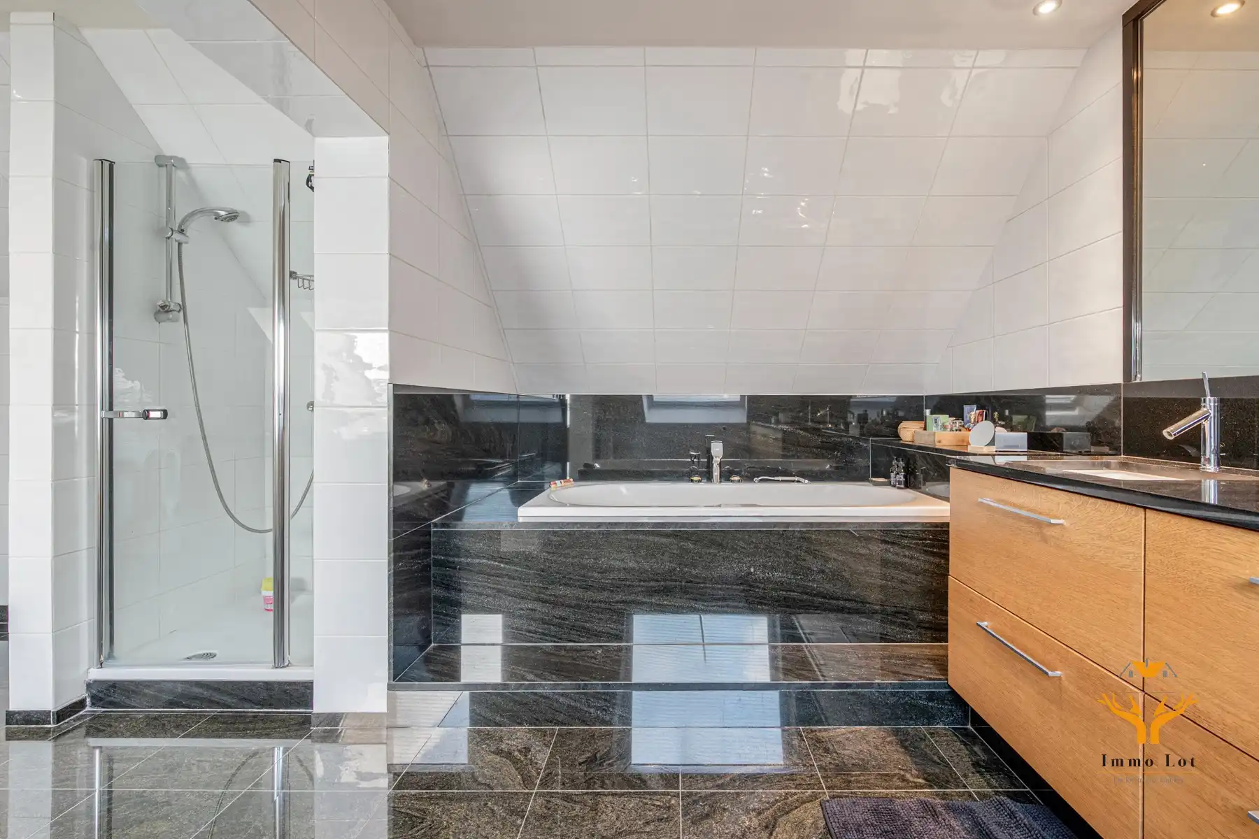 Zeer ruime woning in het centrum van Baasrode foto 15