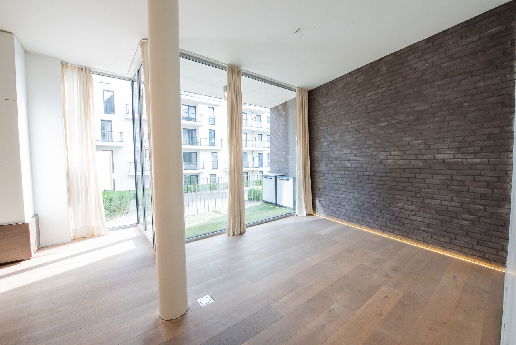 Top Appartement in hartje Waregem! foto 5