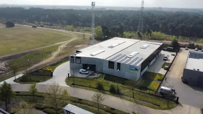 Industrieel gebouw te koop foto 2
