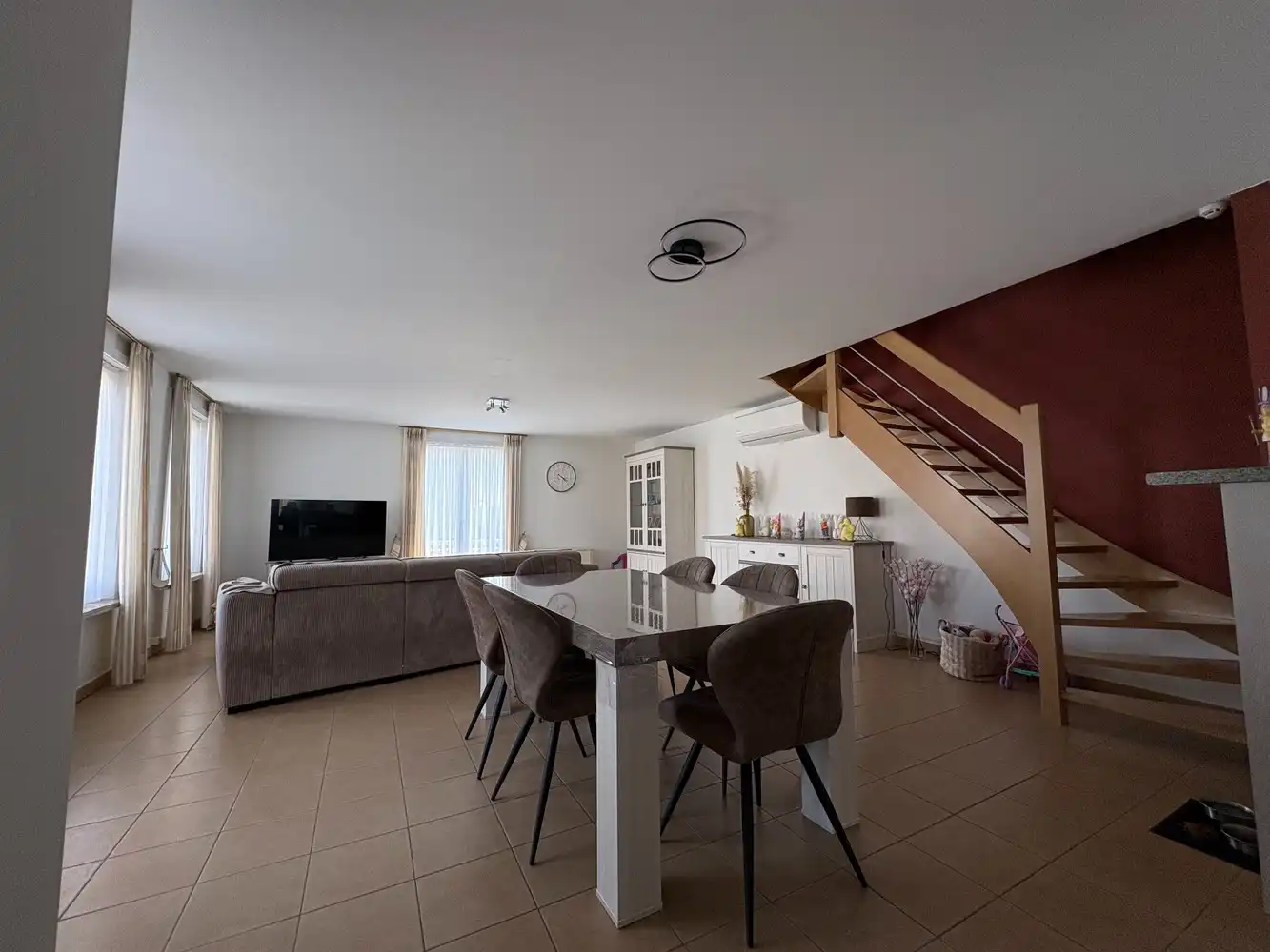 Lichtrijk appartement met 2 slaapkamers te Torhout (Don Bosco) foto 2