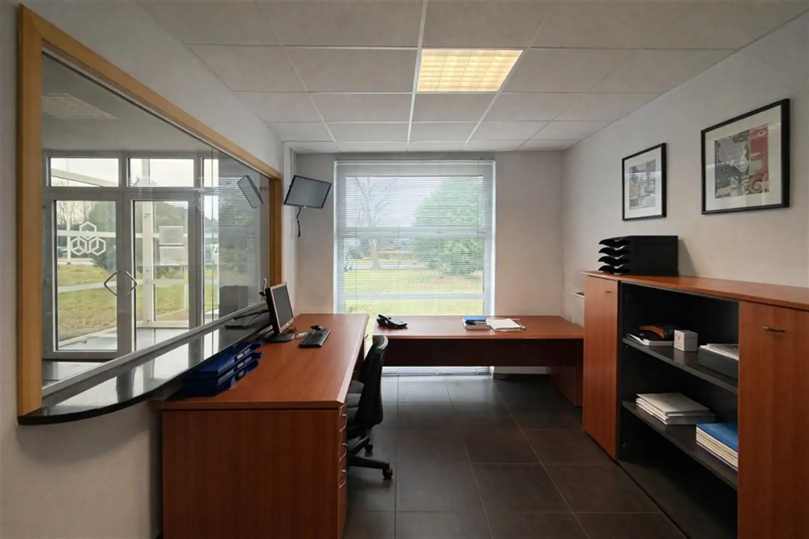 Industriële site met volledig verhard buitenterrein  foto 5