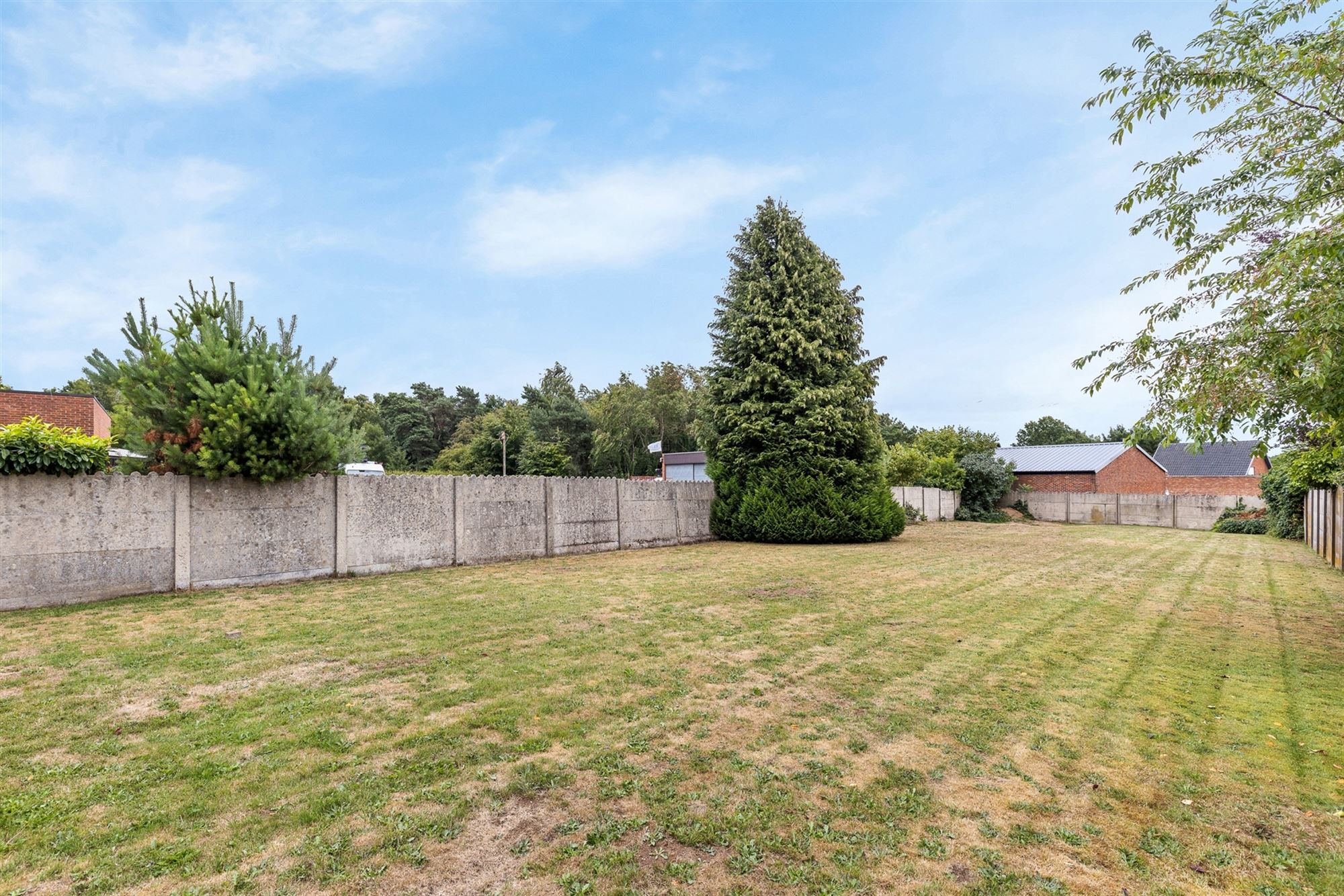 PERFECT ONDERHOUDEN GELIJKVLOERS APPARTEMENT MET 2 SLAAPKAMERS EN RUIME TUIN MET CARPORT EN BERGING TE HEUSDEN foto 21