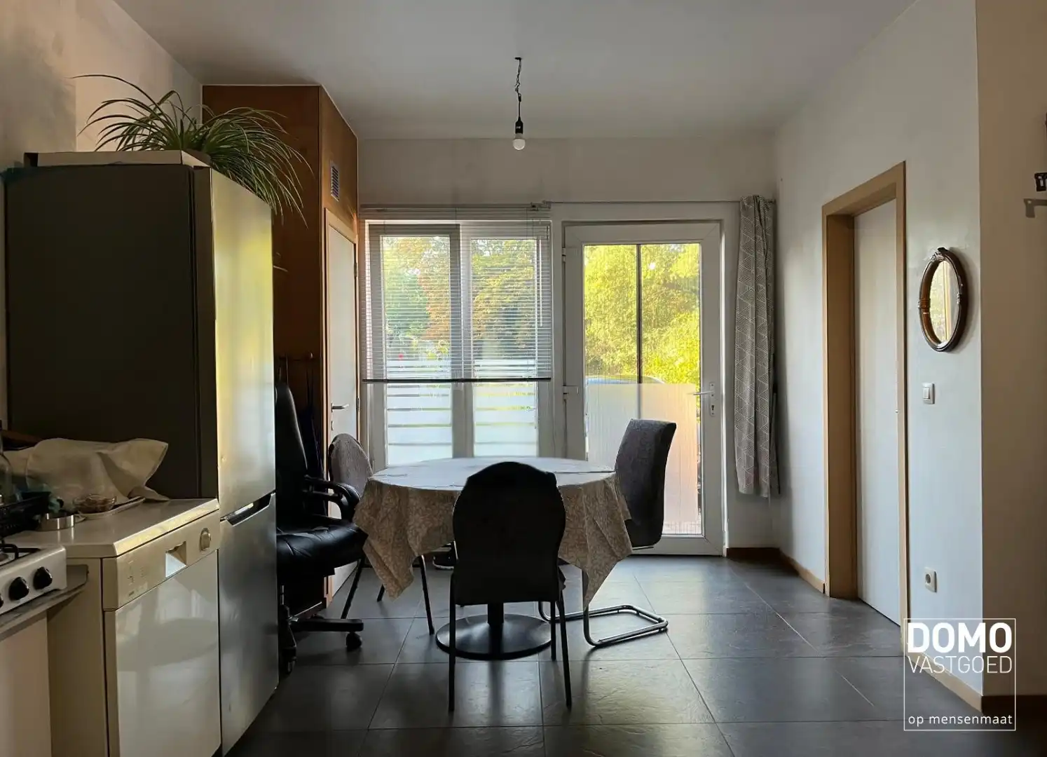 OPBRENGSTENEIGENDOM MET 2 APPARTEMENTEN EN 1 DUPLEXSTUDIO TE HASSELT foto 3