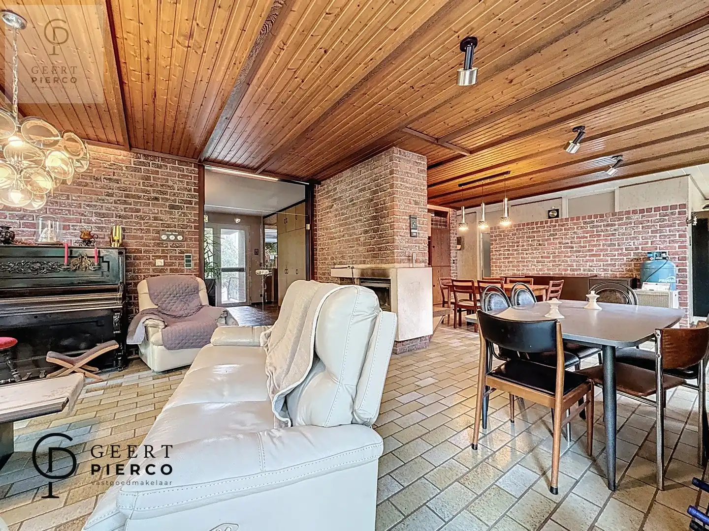 Eigentijdse woning foto 9