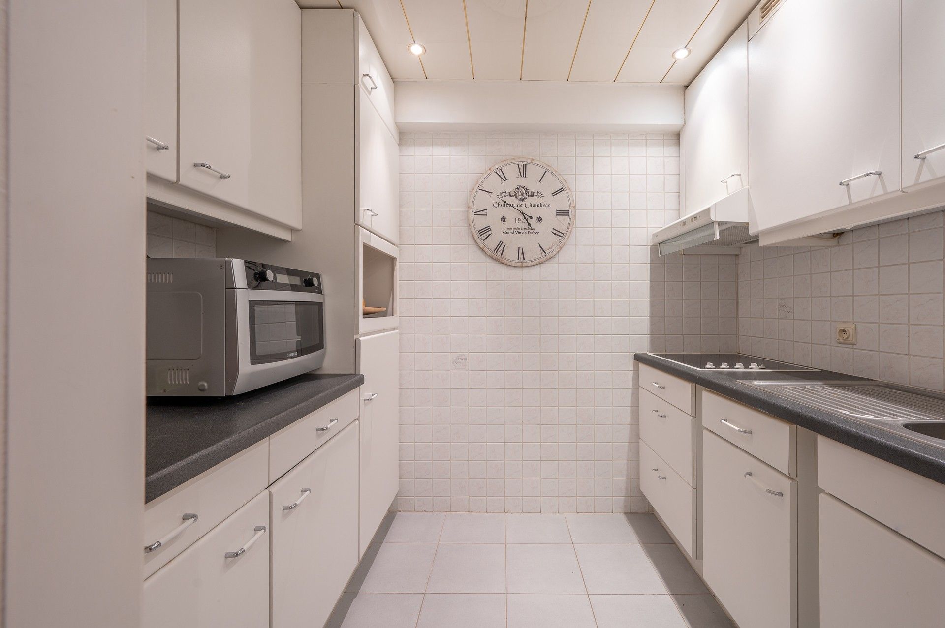 Gemeubeld: cozy en lichtrijk 2-slaapkamerappartement in het centrum van Knokke! foto 7