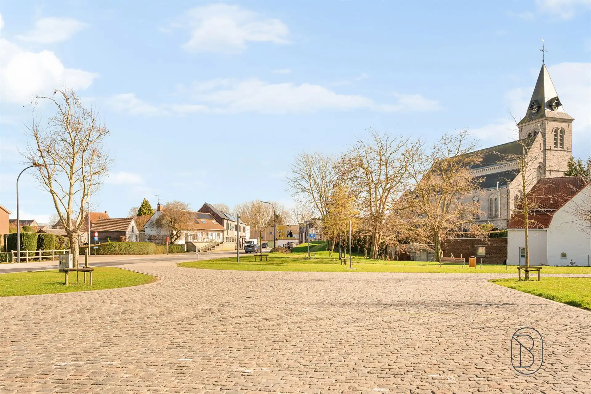 Betaalbare woning met veel potentieel in Spiere foto 2