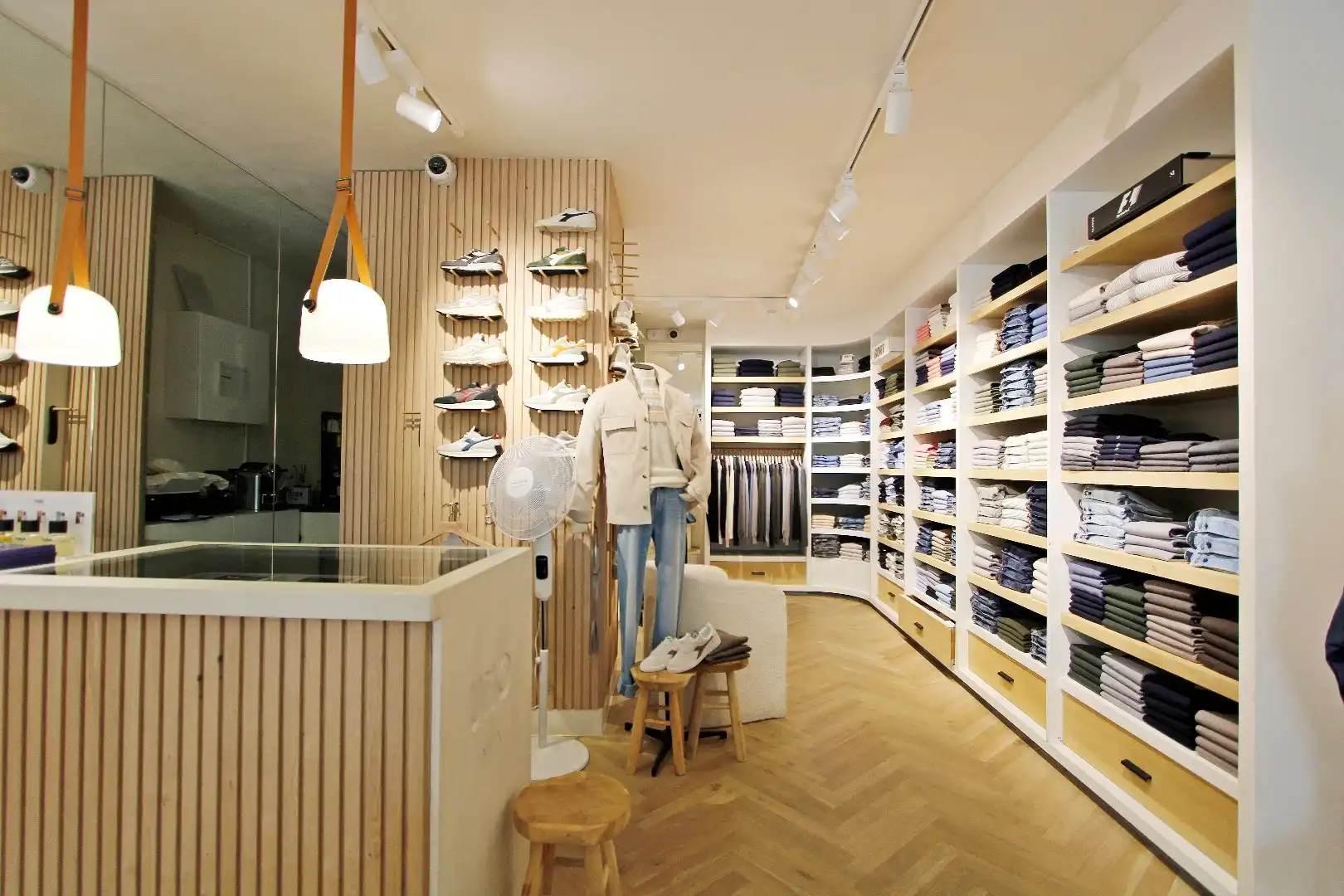 Winkel te huur Kustlaan 181 Knokke te huur foto 4