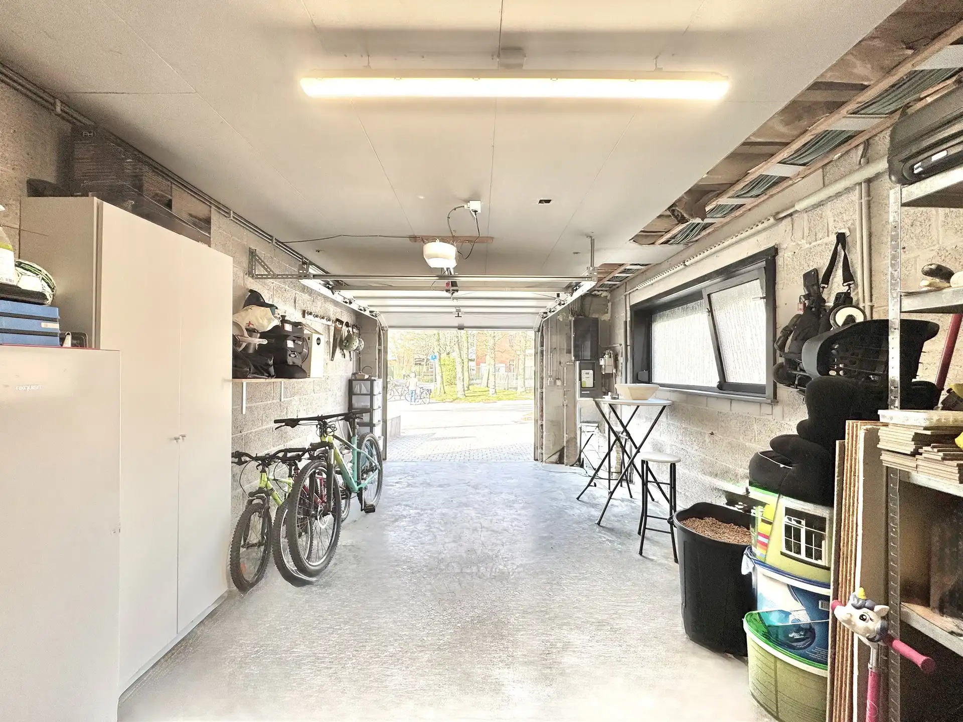 GERENOVEERDE GELIJKVLOERSE WONING | 3 KAMERS | GARAGE | 274 M² foto 20