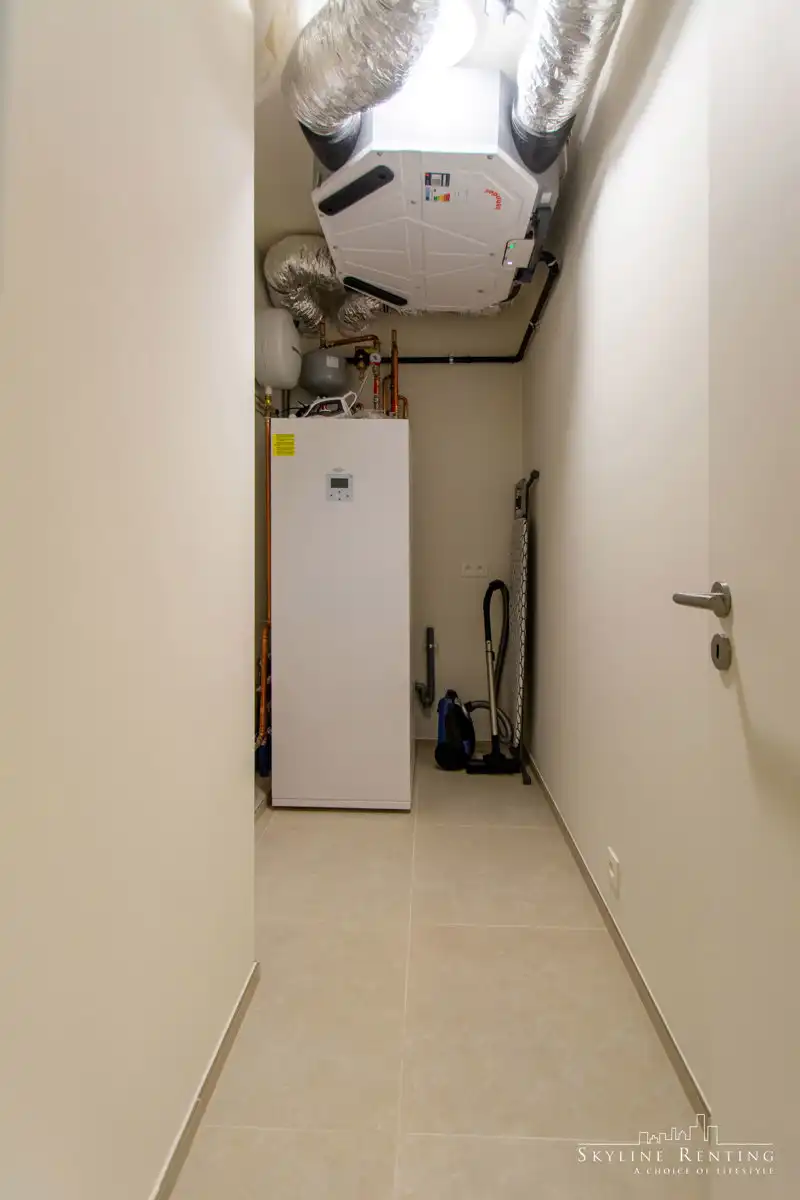 Prachtig nieuw gemeubeld app. met 2 slpk. & groot terras foto 14