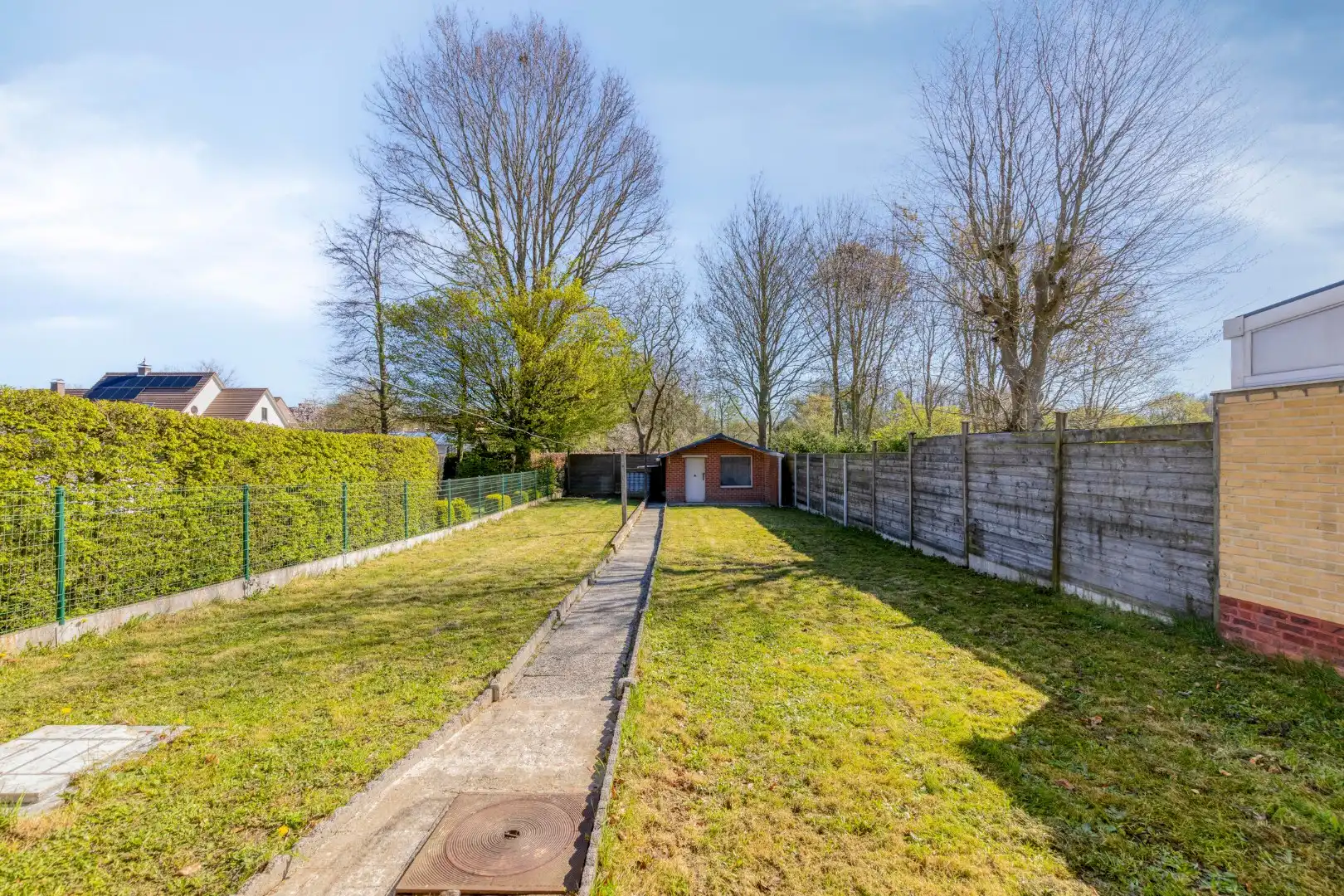 Heel aangename woning met grote tuin in een rustige buurt! foto 22