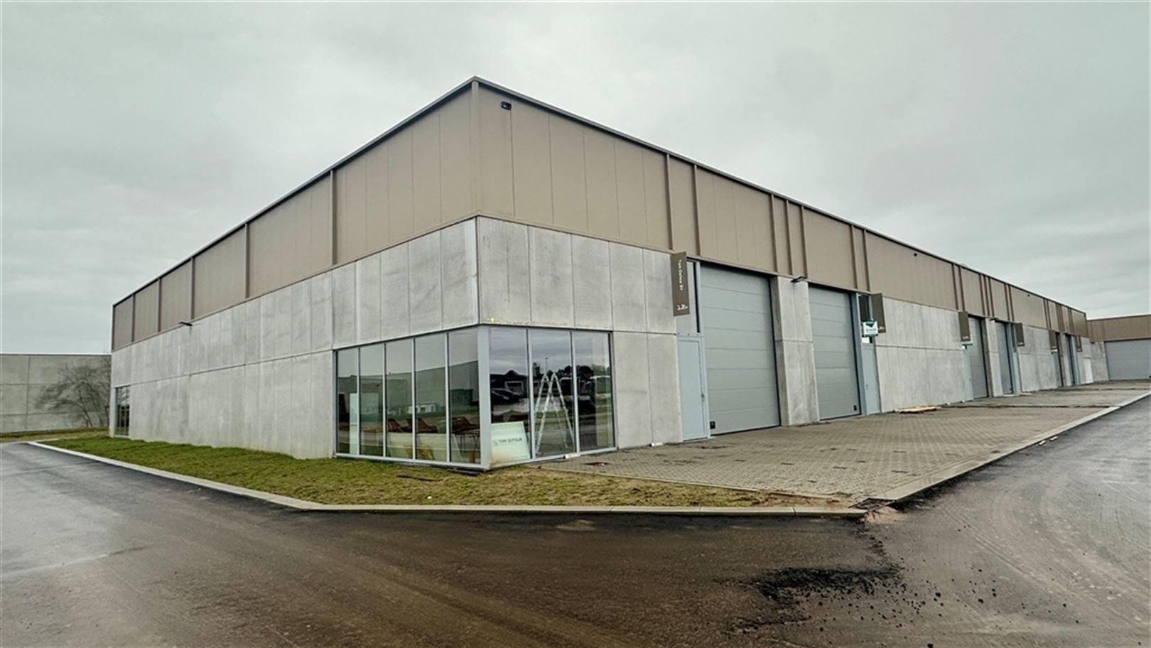 Te Koop te Tielt  KMO Units op bedrijvenpark Thea  foto 4