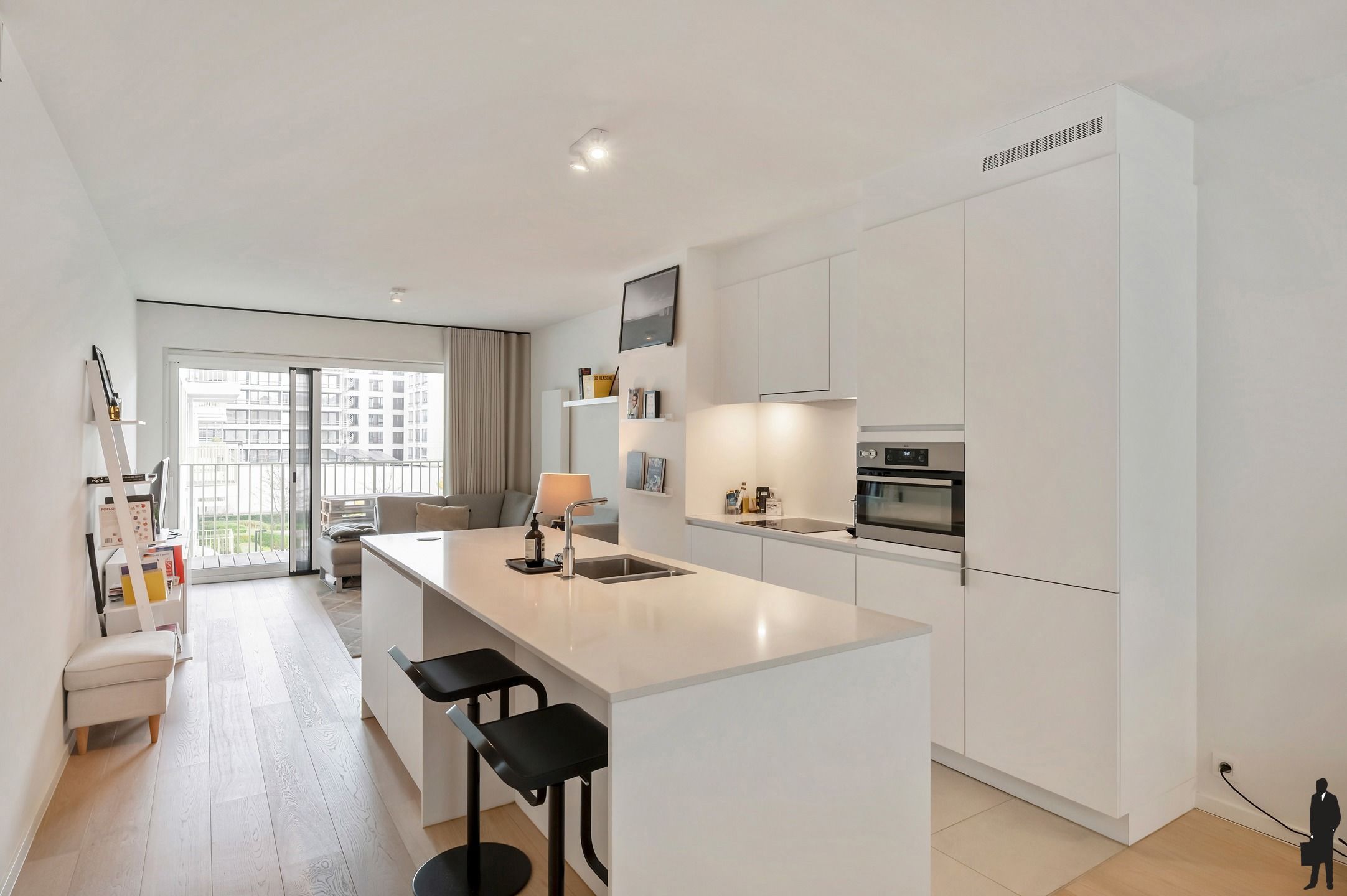 Licht 2-slpk appartement met 2 terrassen in Residentie Leopold foto 8